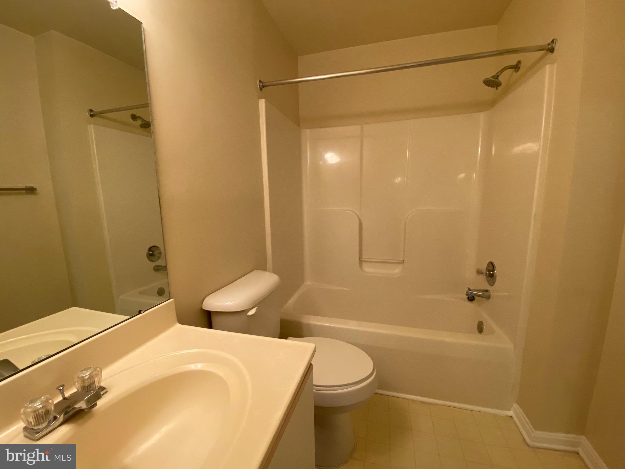 CARRIAGE POINTE AT AQUIA - Residential Lease