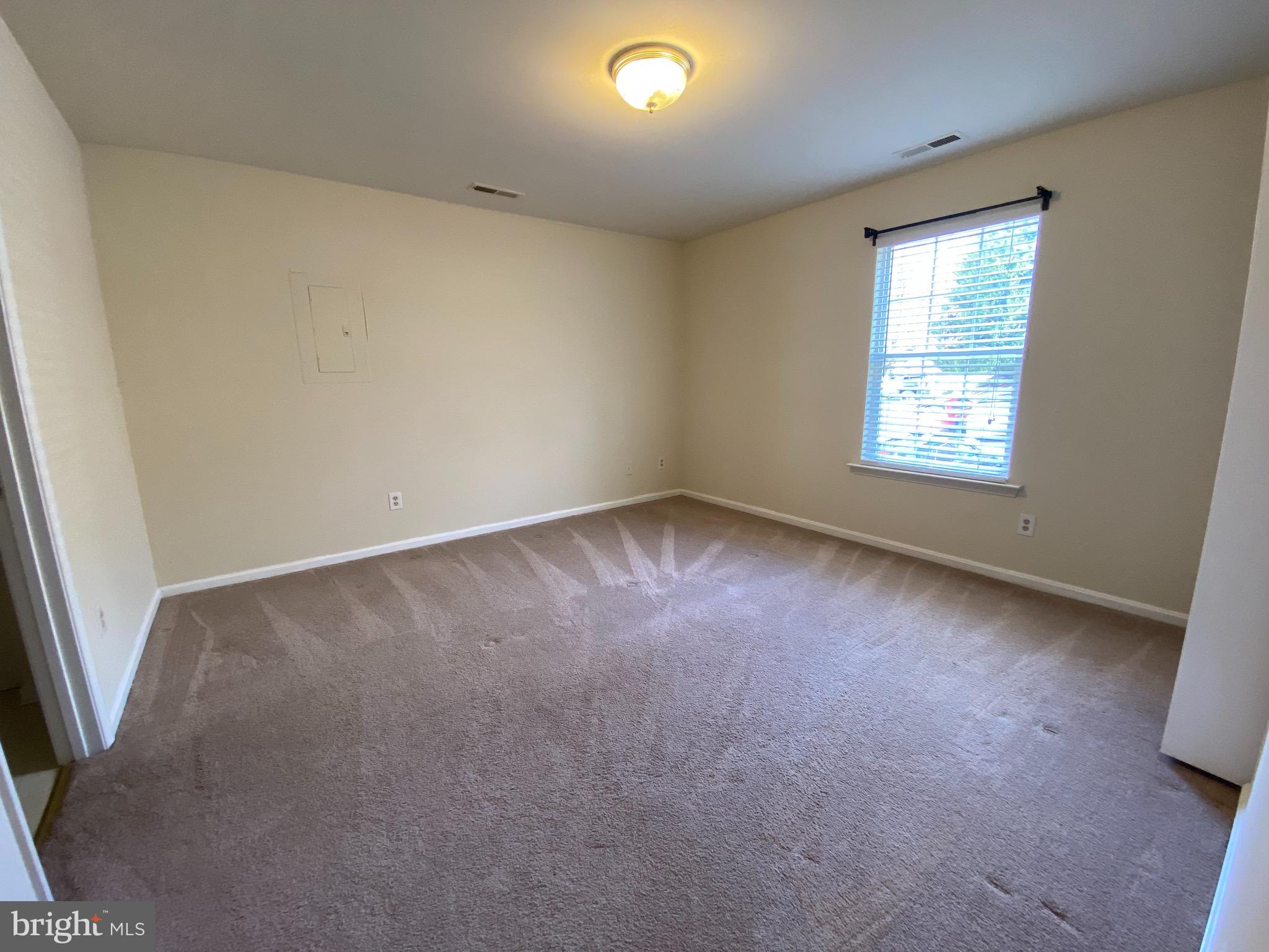 CARRIAGE POINTE AT AQUIA - Residential Lease