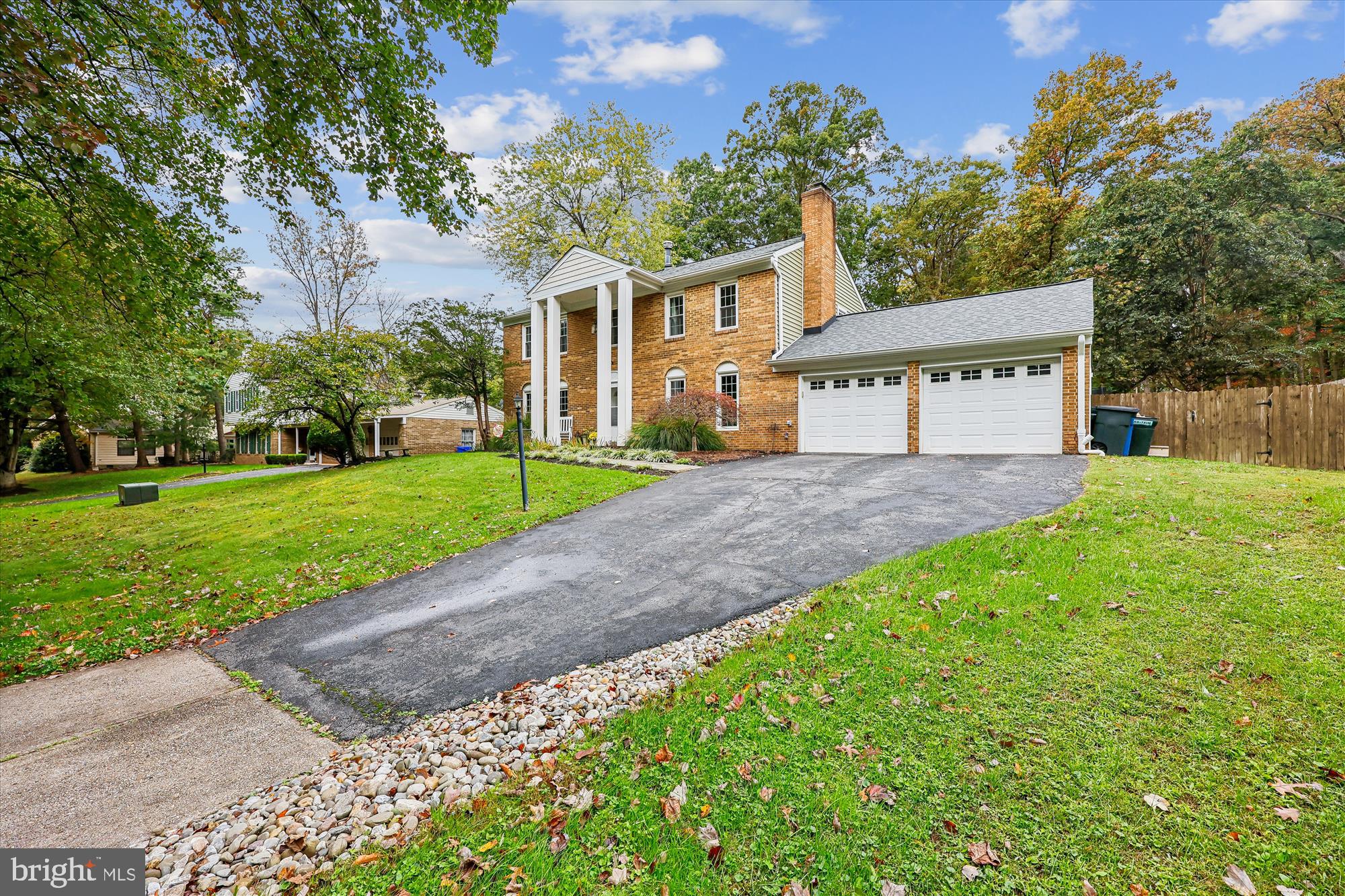 1816 RAINBOW DRIVE