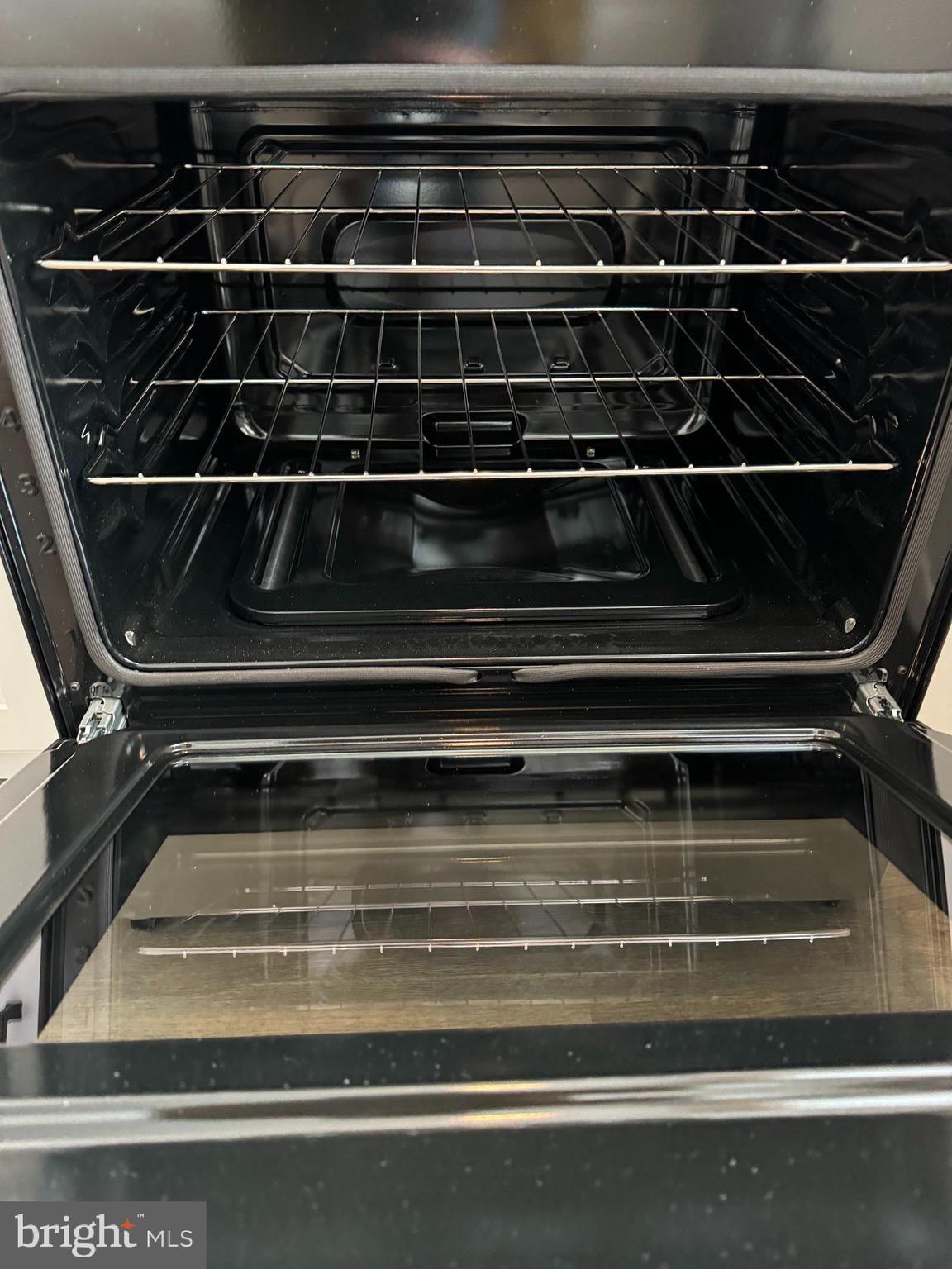 WILLOW GROVE - Residential Lease