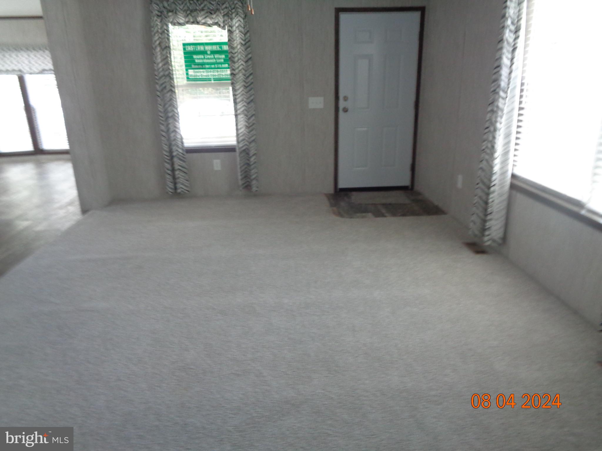 MIDDLE CREEK VILLAGE - Residential