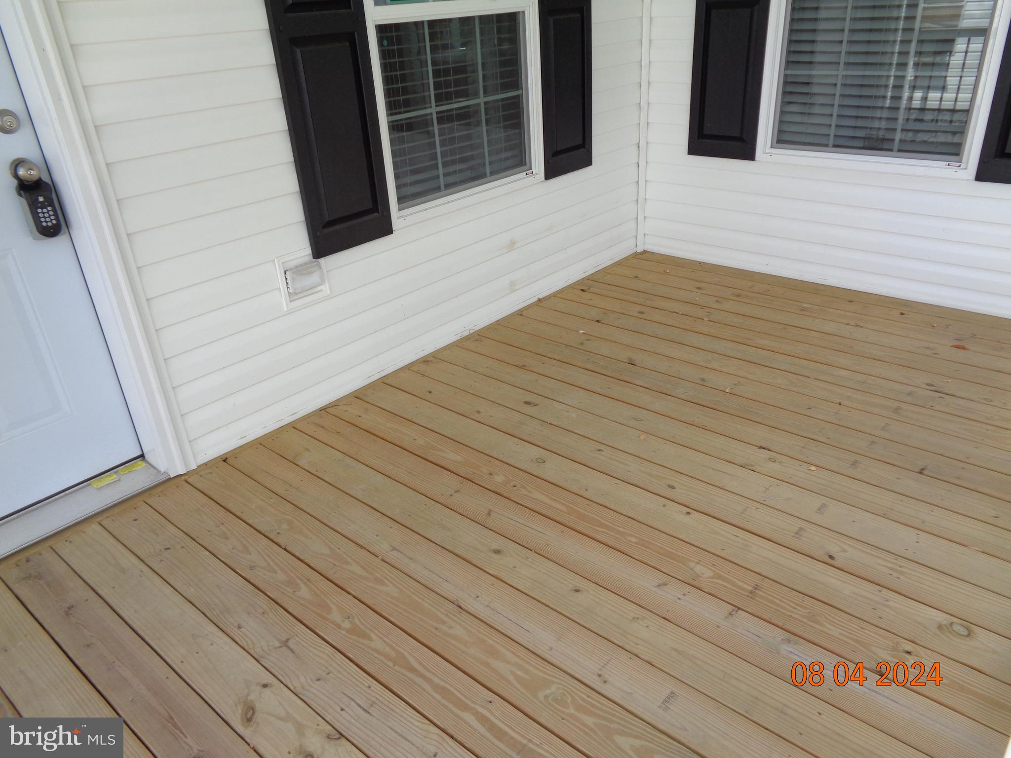 MIDDLE CREEK VILLAGE - Residential