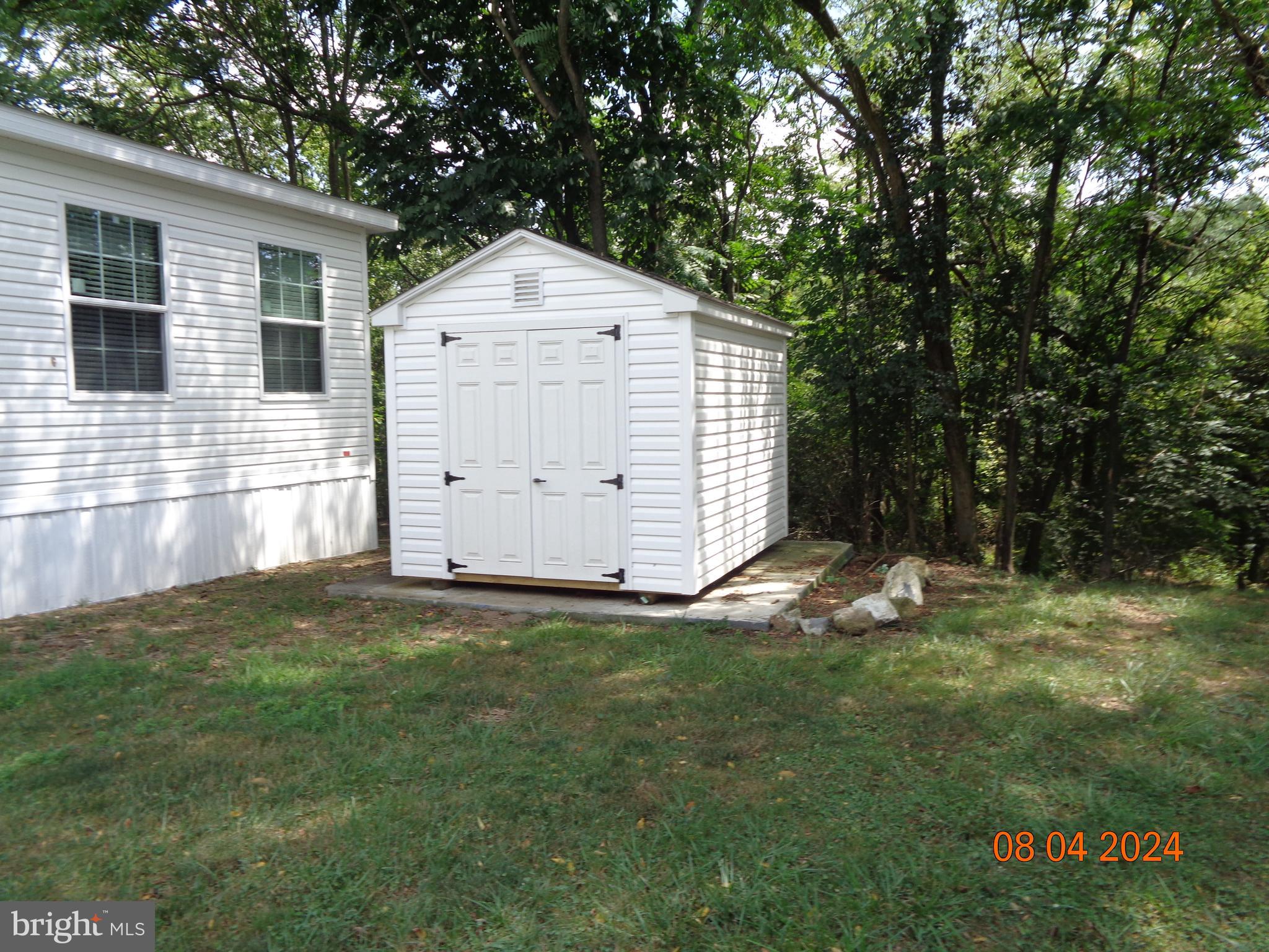 MIDDLE CREEK VILLAGE - Residential