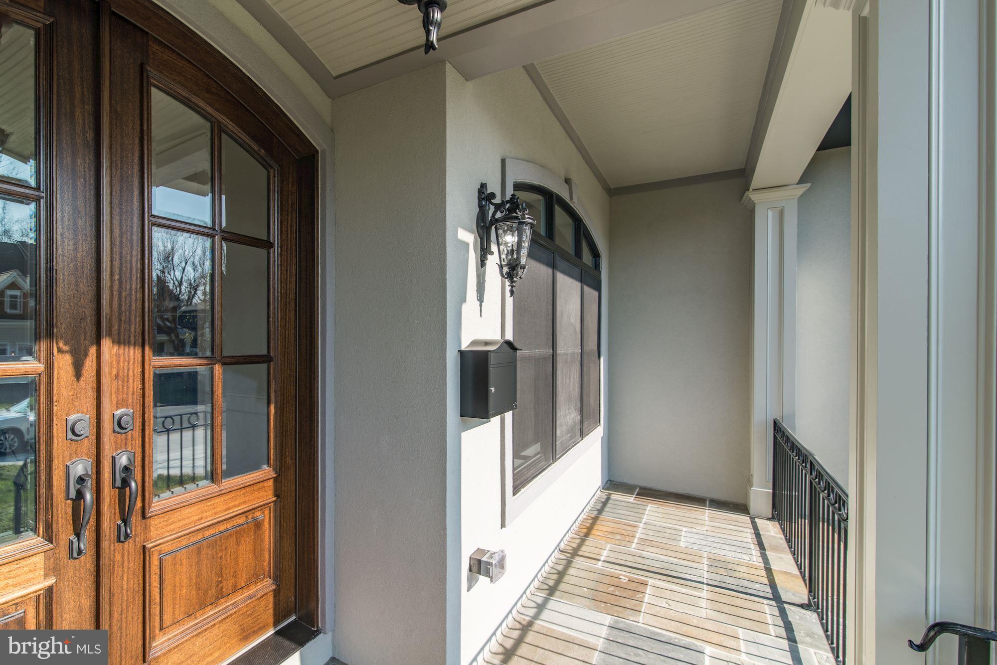 VIENNA WOODS - Residential