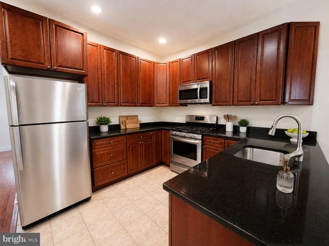 Multifamily For Sale - 1713 W Montgomery Avenue<br/> Philadelphia County, PHILADELPHIA, PA 19121