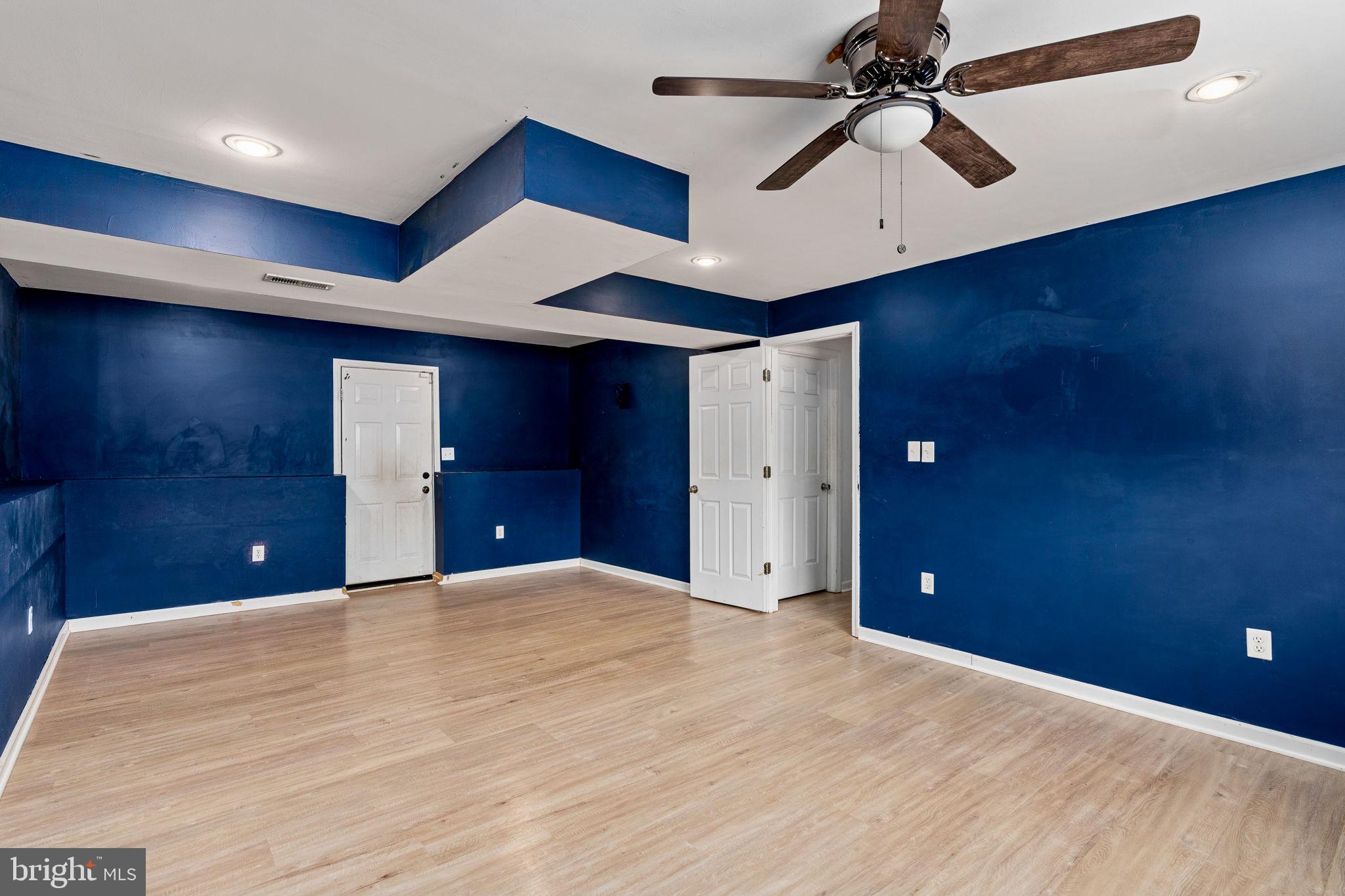 SOUTH OAKS - Residential