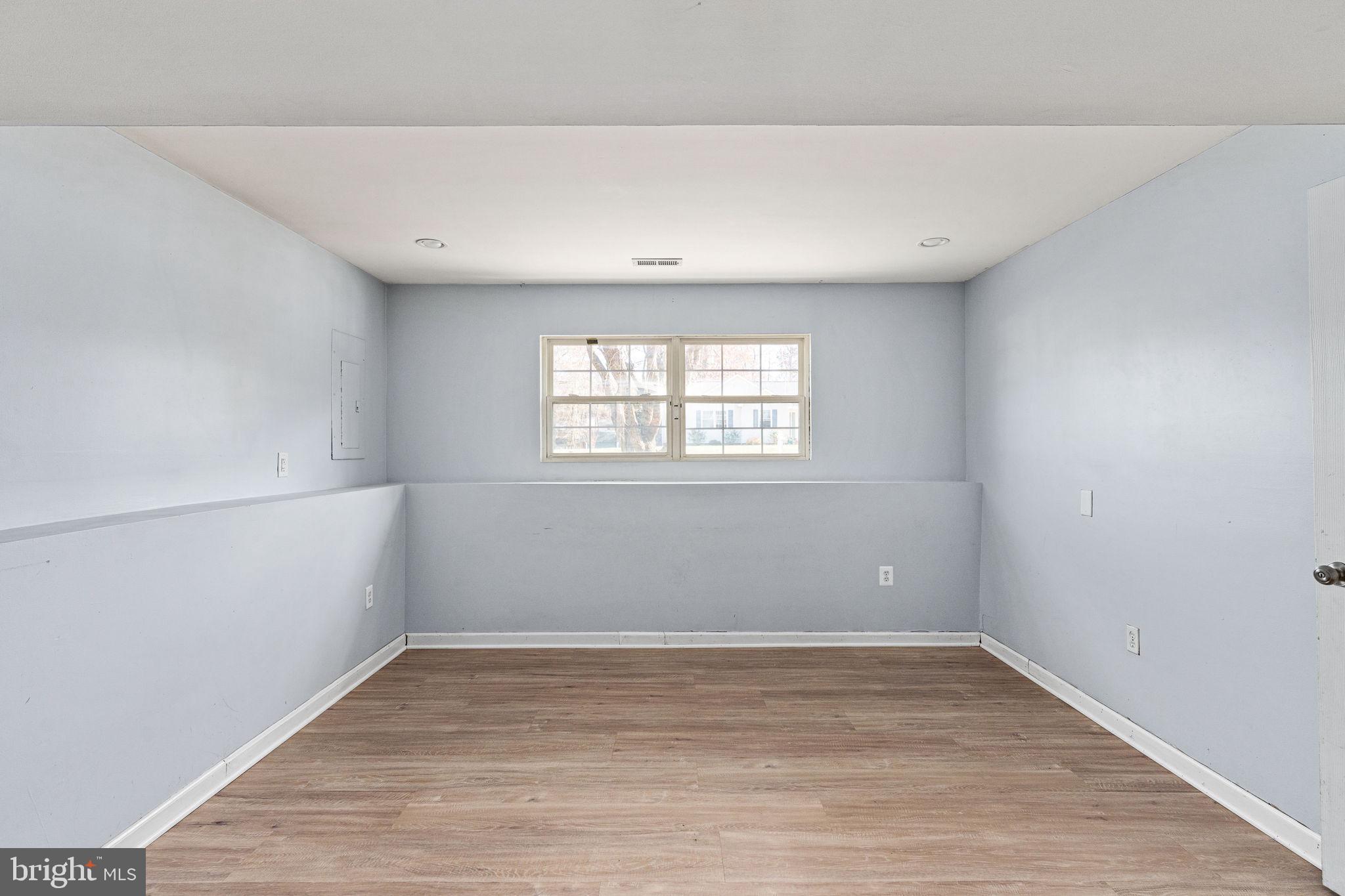 SOUTH OAKS - Residential