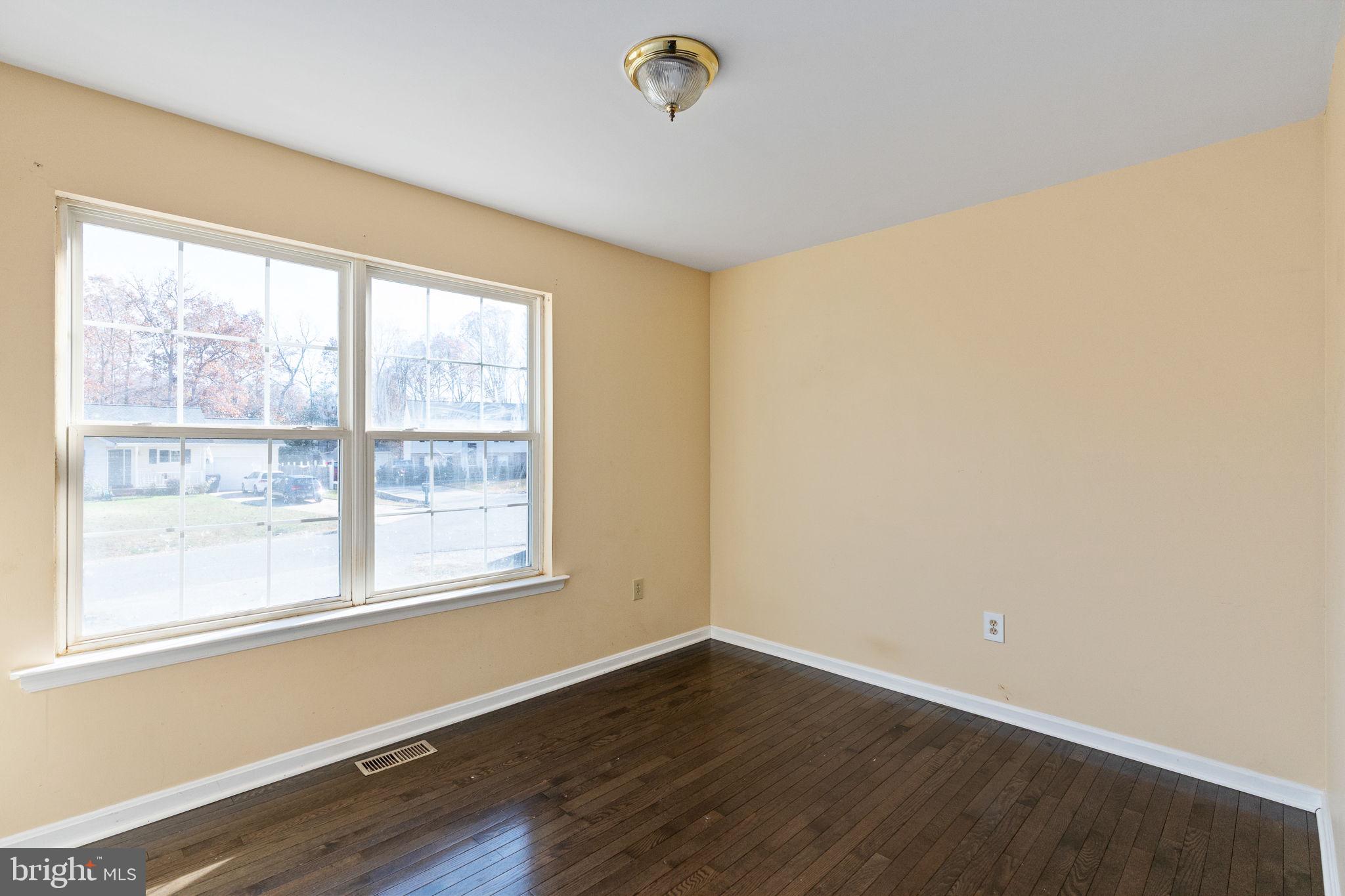 SOUTH OAKS - Residential