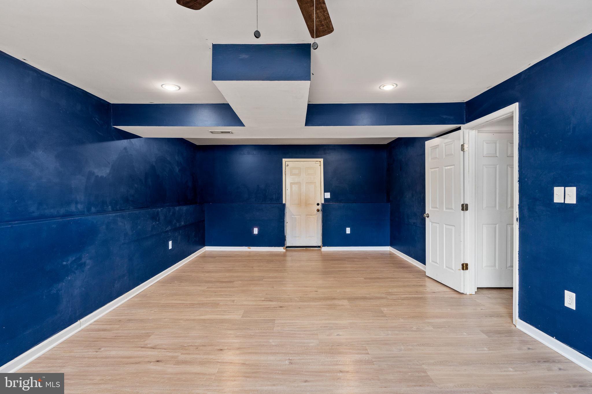 SOUTH OAKS - Residential