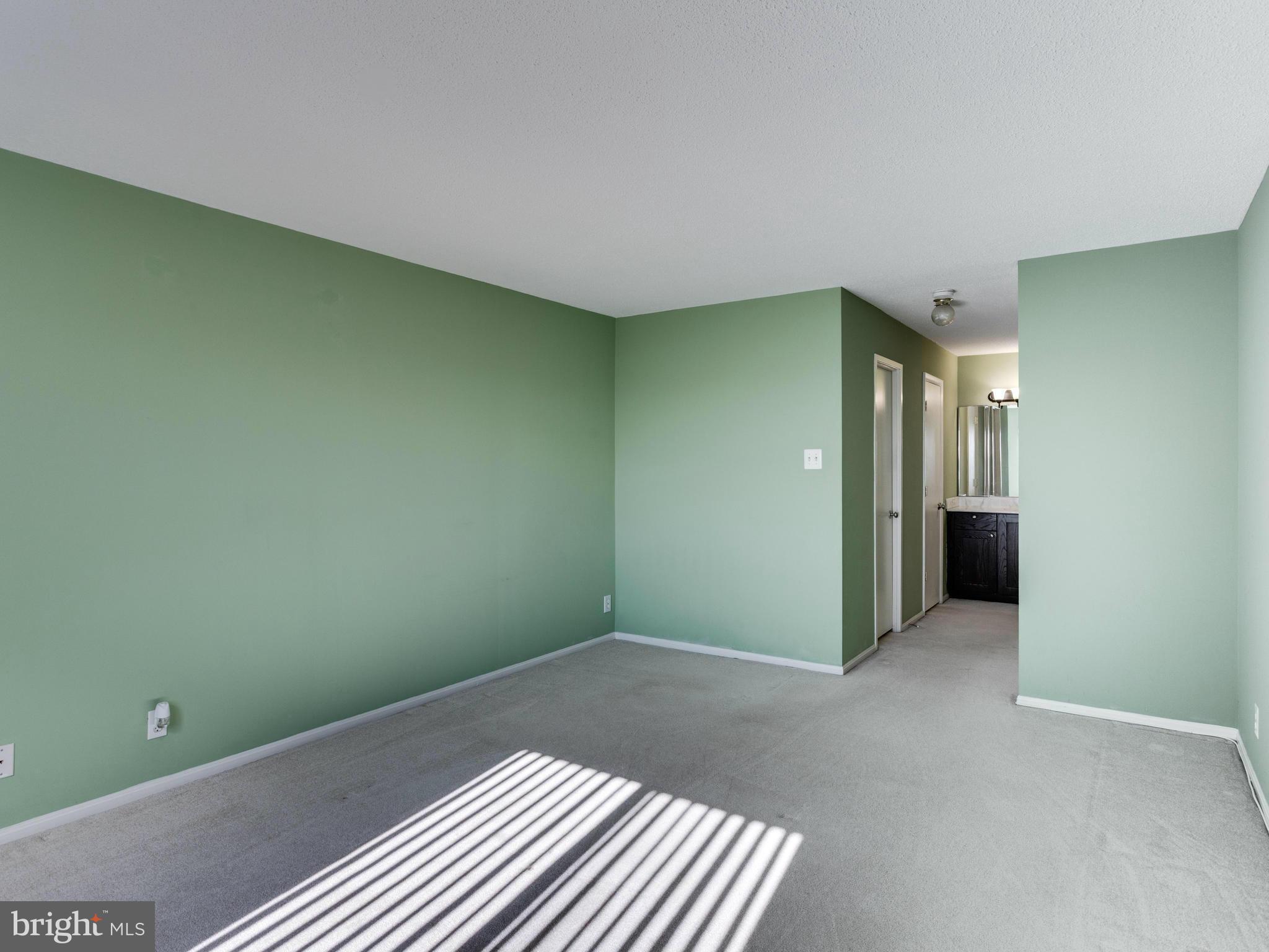 WATERGATE AT LANDMARK - Residential