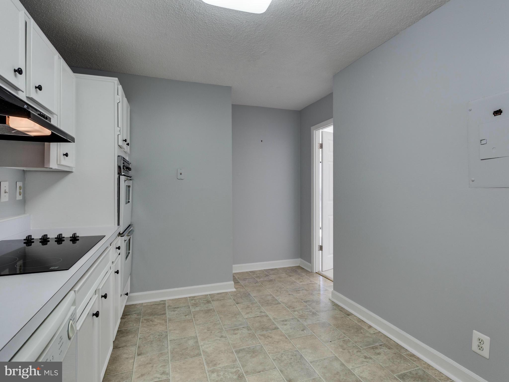 WATERGATE AT LANDMARK - Residential