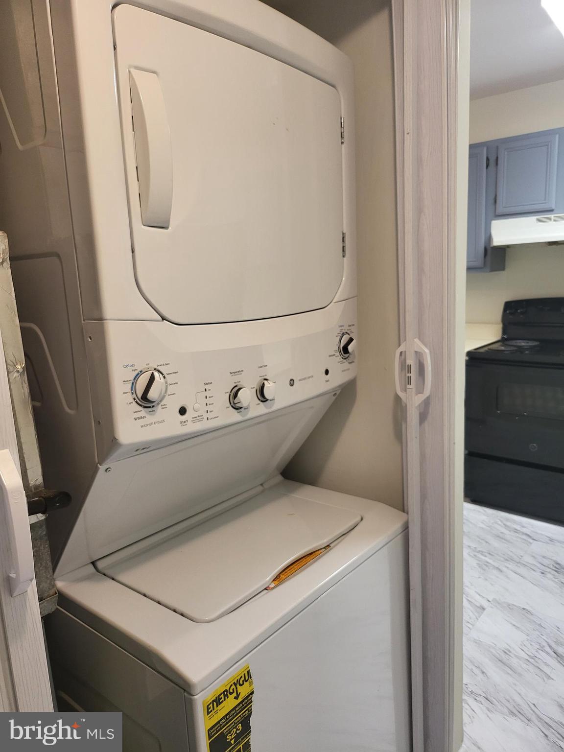 CINNAMON RIDGE CONDO - Residential Lease