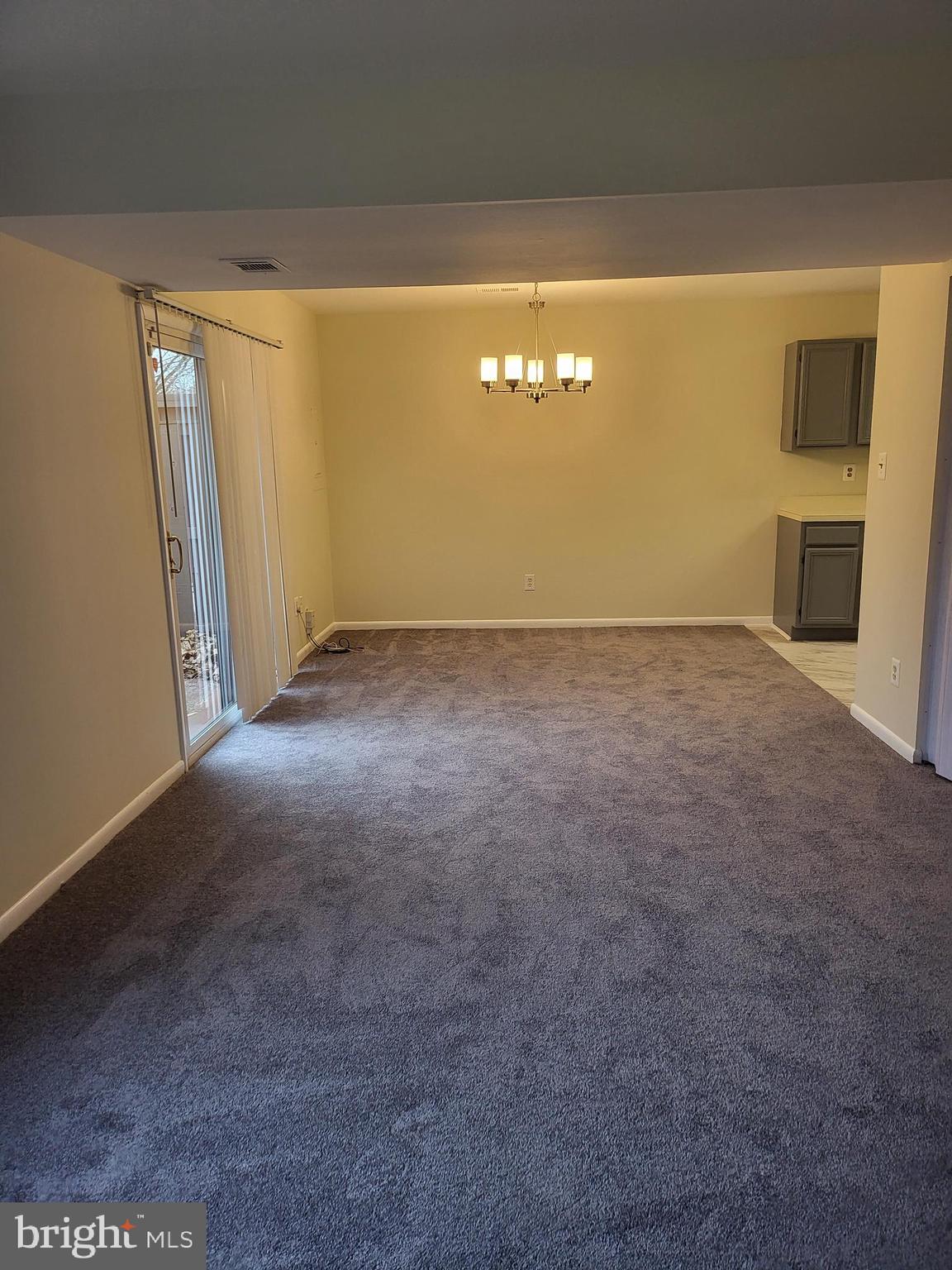 CINNAMON RIDGE CONDO - Residential Lease