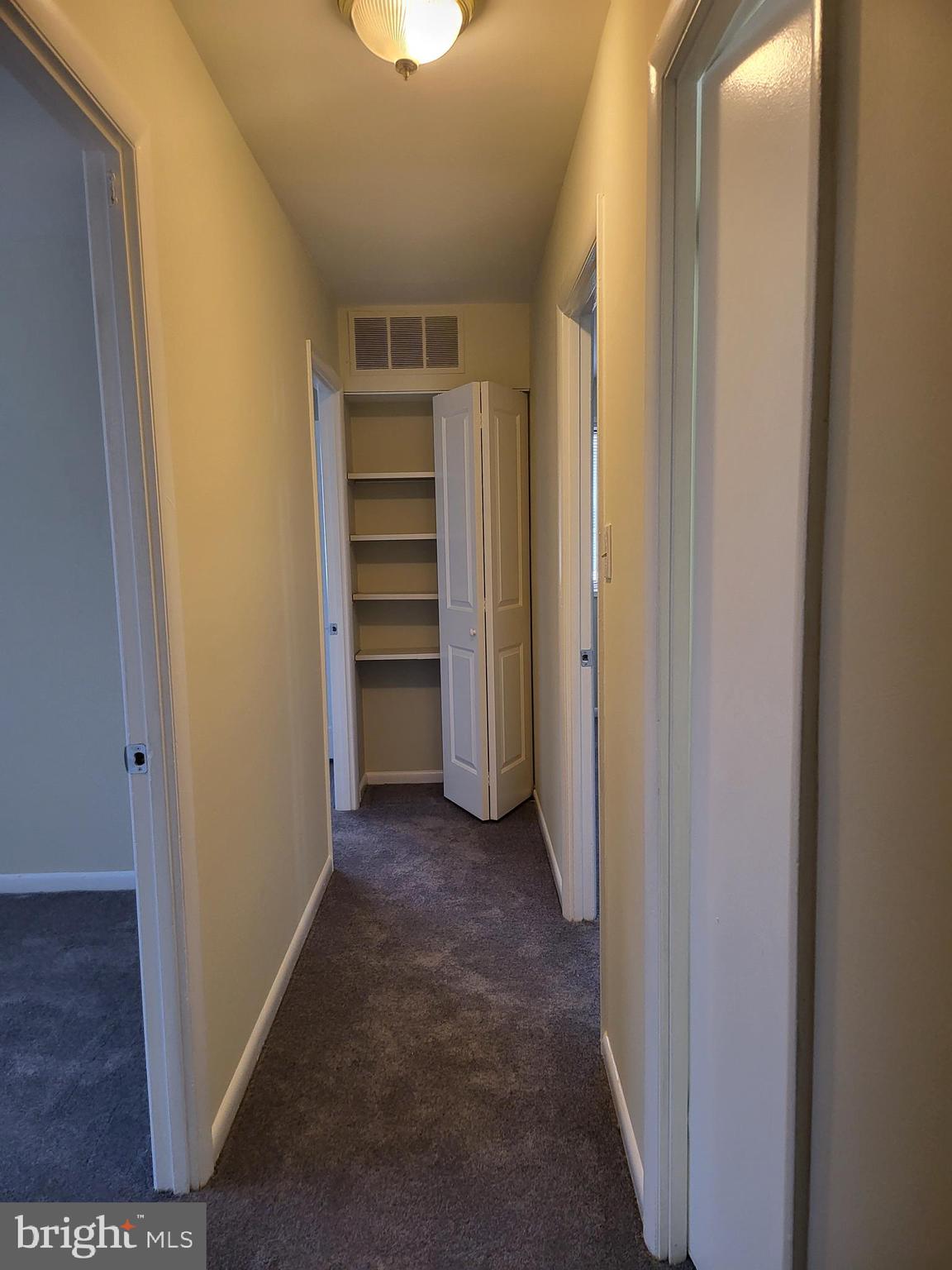 CINNAMON RIDGE CONDO - Residential Lease