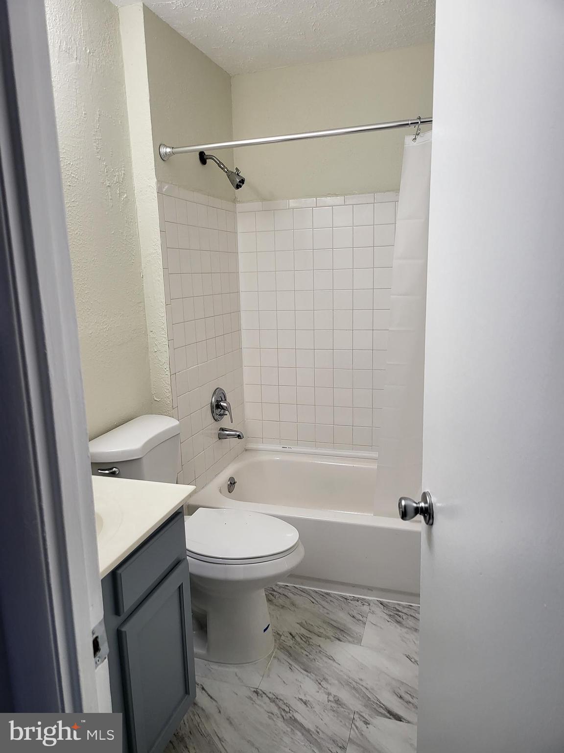 CINNAMON RIDGE CONDO - Residential Lease