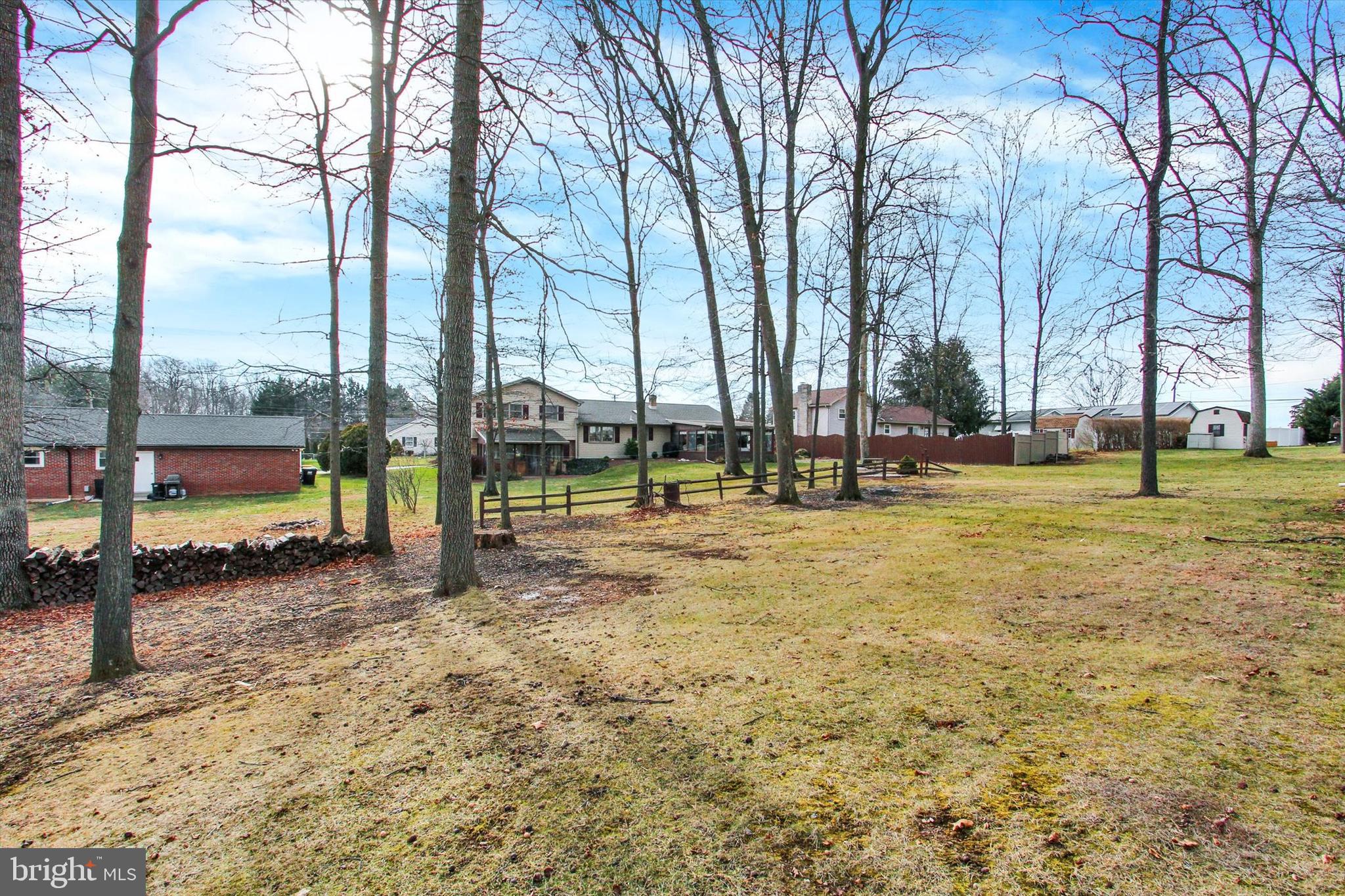 LAUREL - Residential