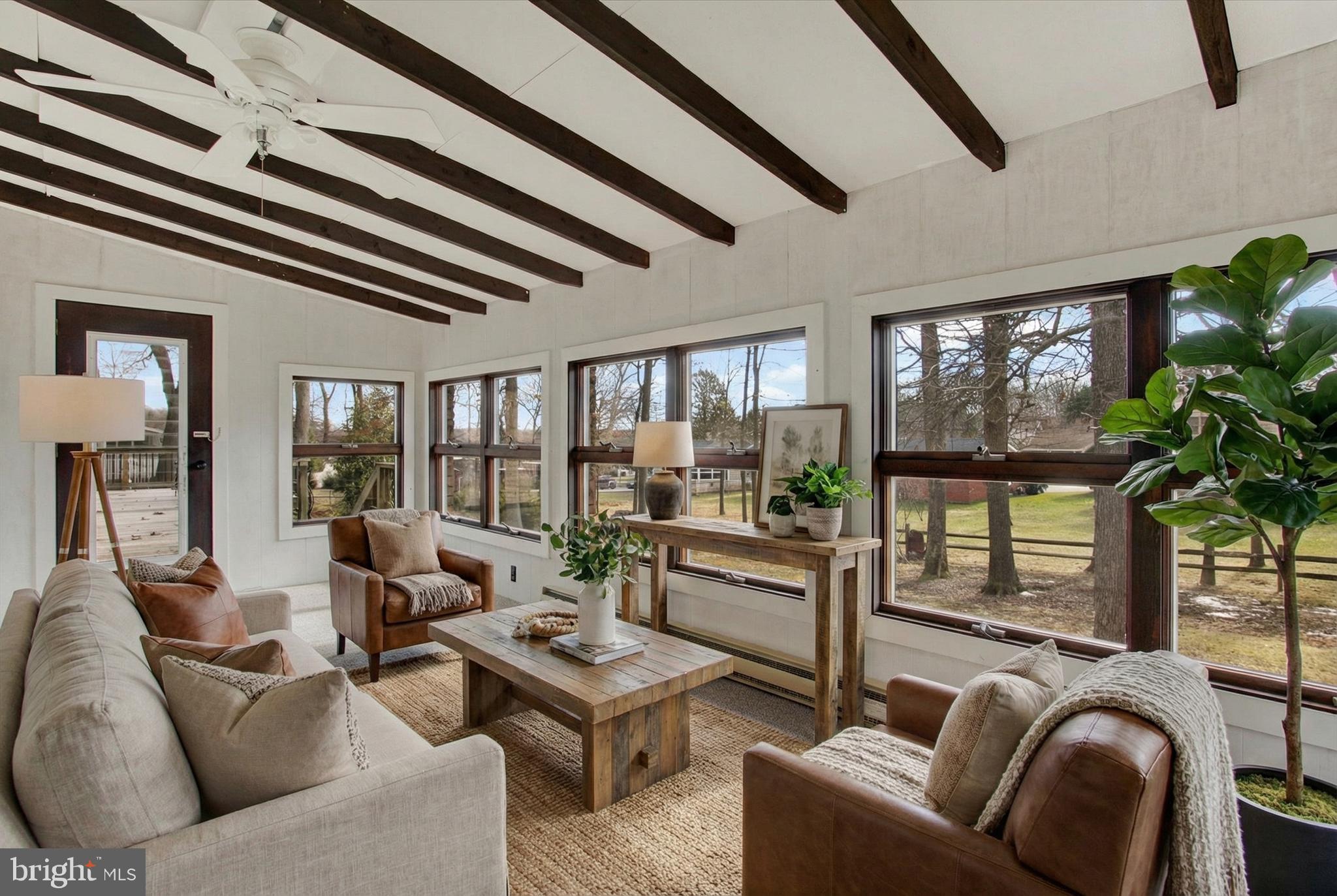 LAUREL - Residential