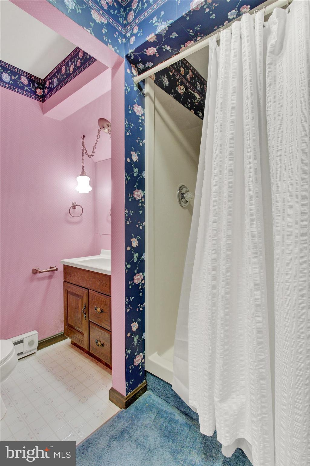 LAUREL - Residential