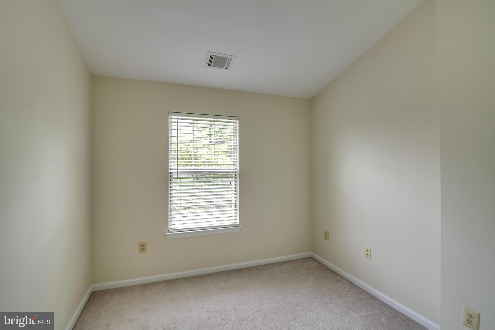 MCNAIR FARMS LANDBAY - Residential