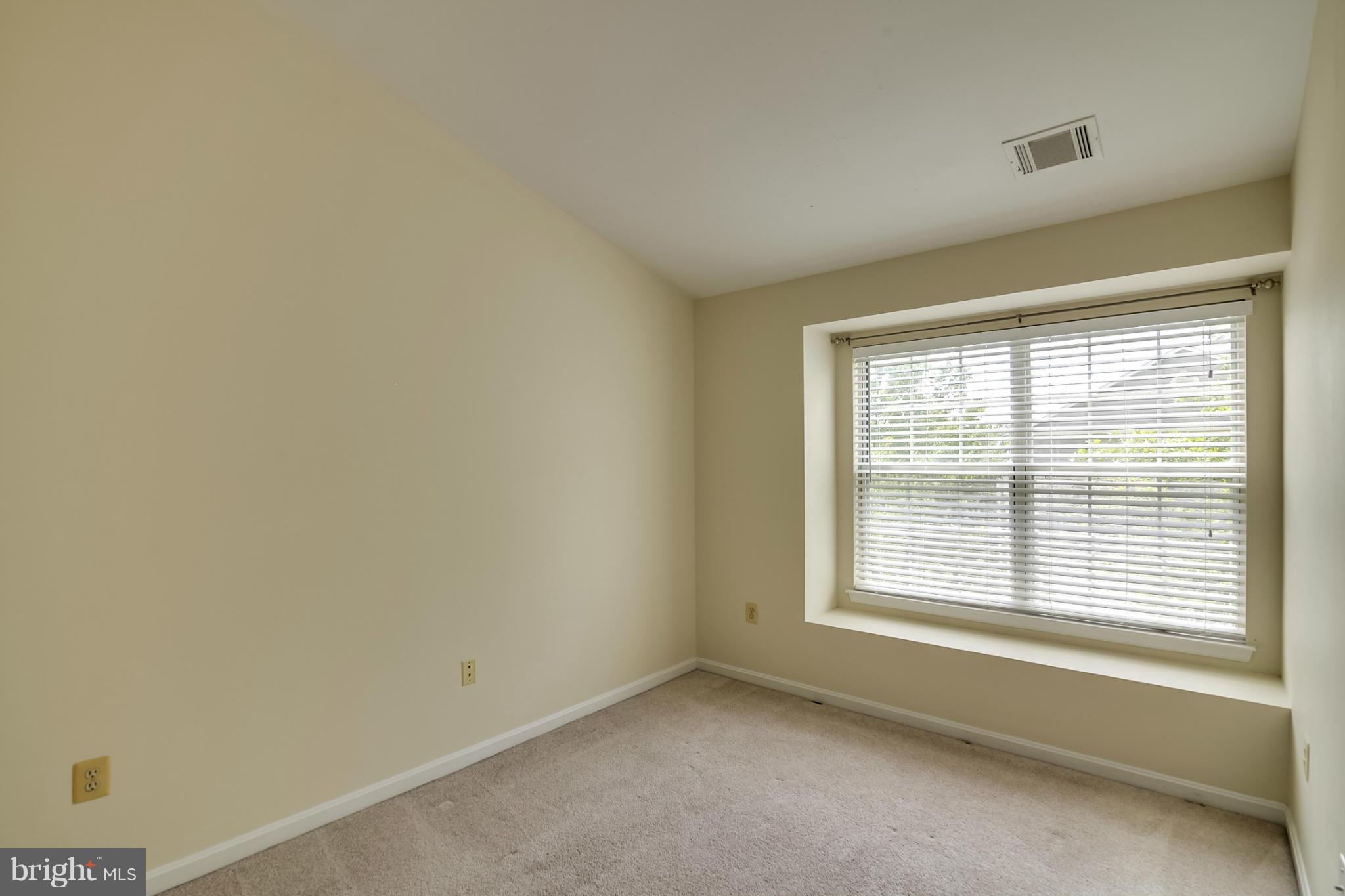 MCNAIR FARMS LANDBAY - Residential