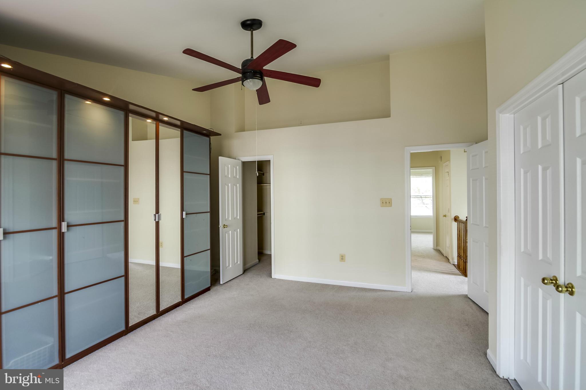 MCNAIR FARMS LANDBAY - Residential