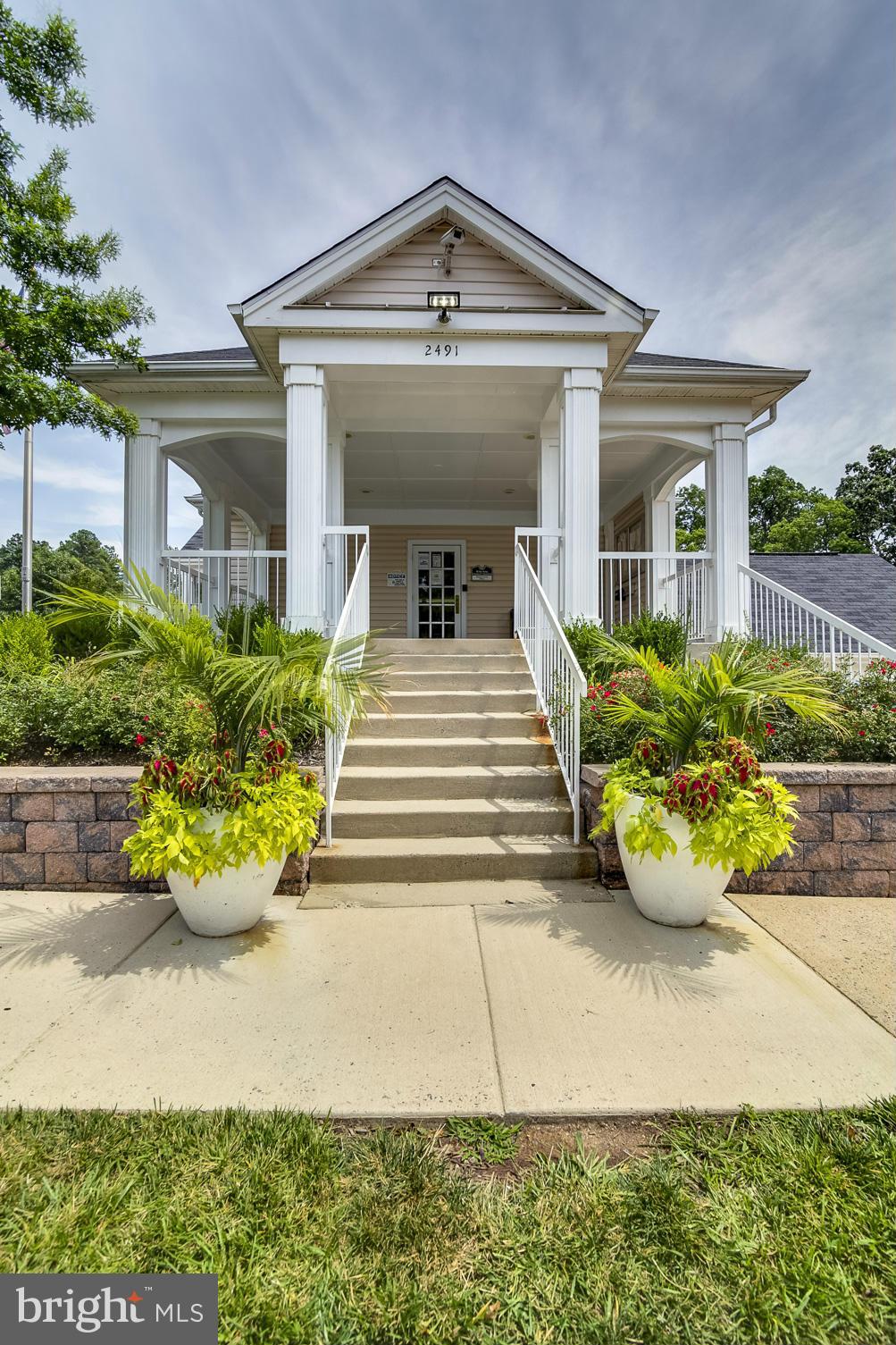 MCNAIR FARMS LANDBAY - Residential