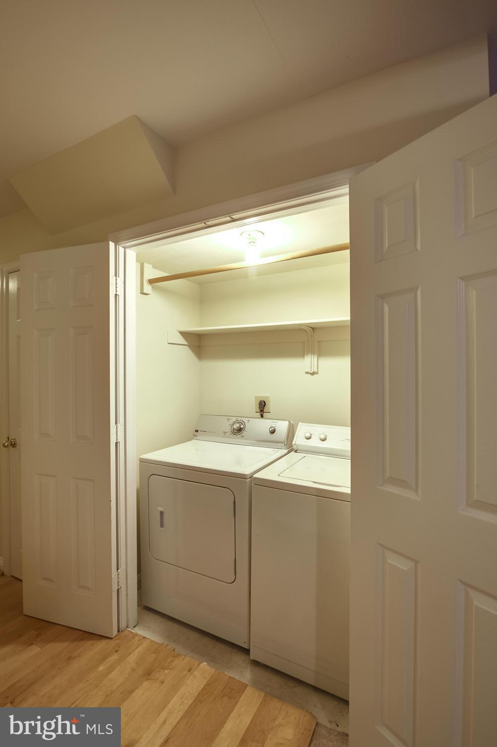 MCNAIR FARMS LANDBAY - Residential