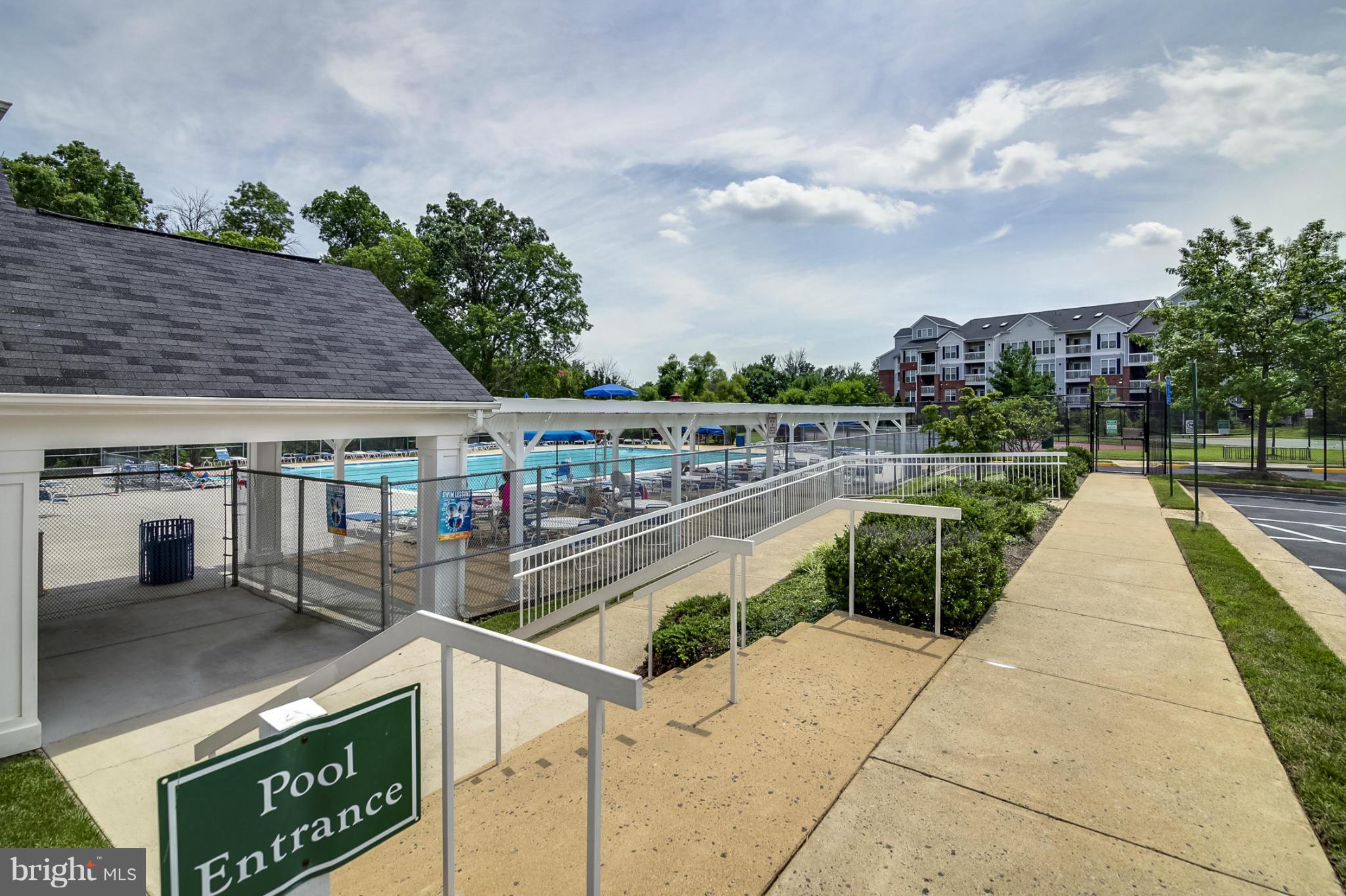 MCNAIR FARMS LANDBAY - Residential