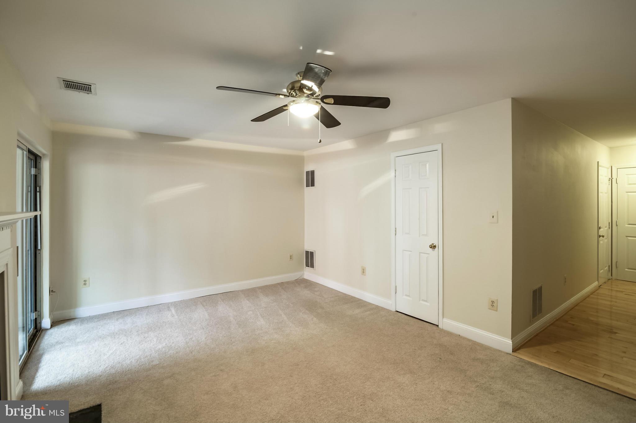 MCNAIR FARMS LANDBAY - Residential