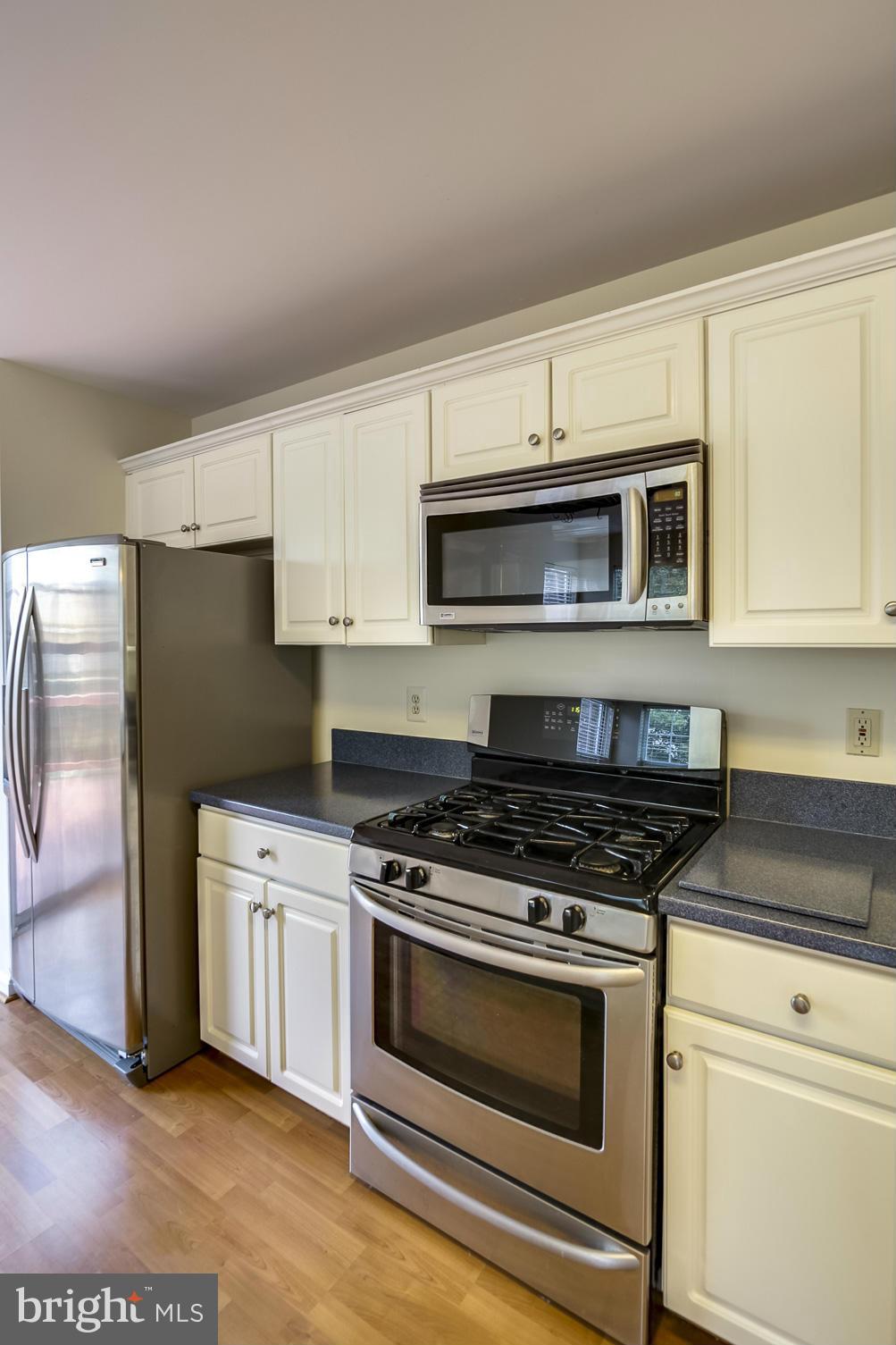 MCNAIR FARMS LANDBAY - Residential