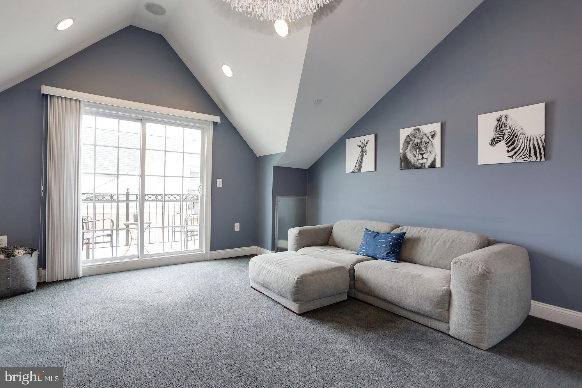 BALLSTON PARK - Residential