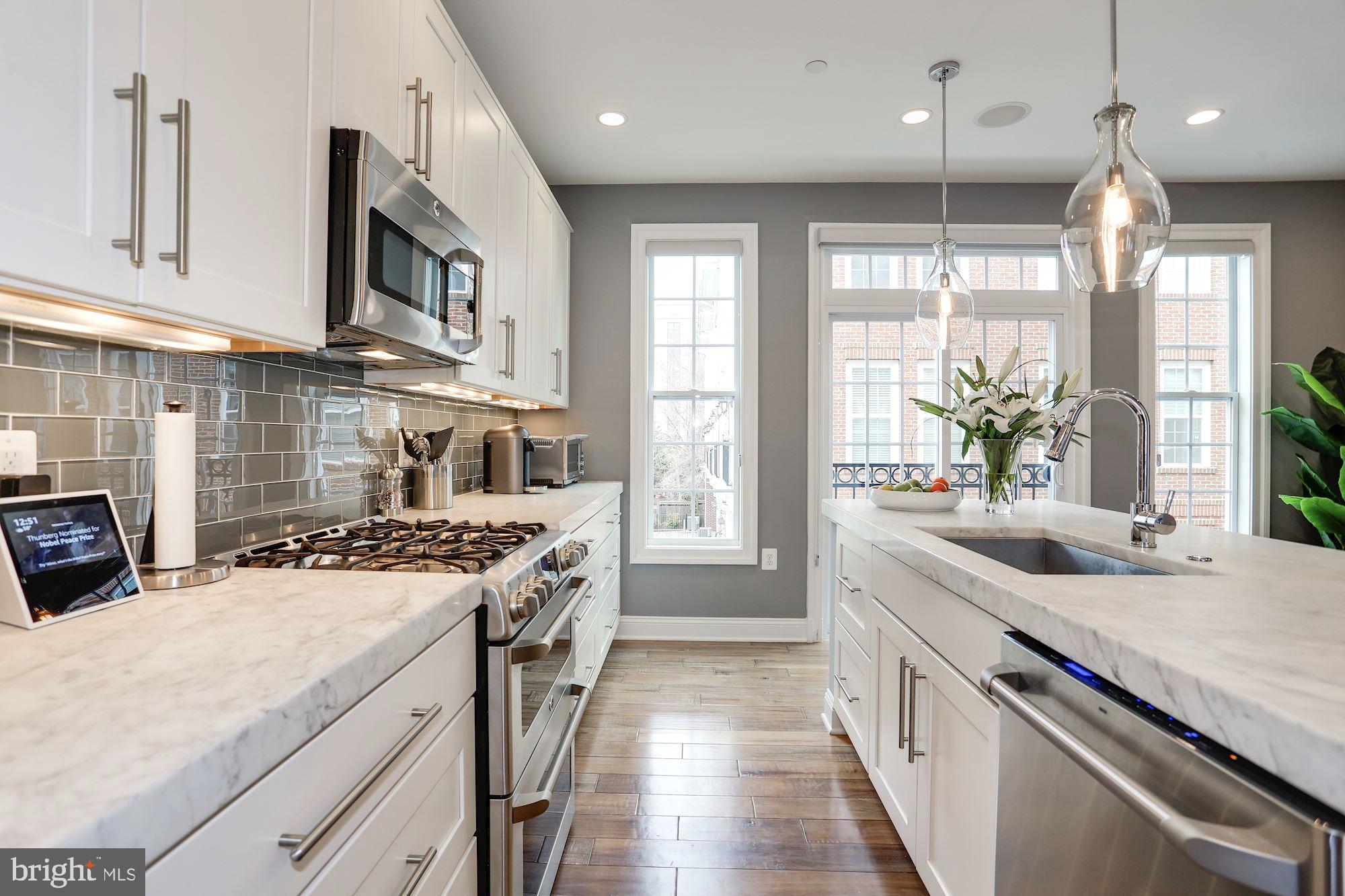 BALLSTON PARK - Residential