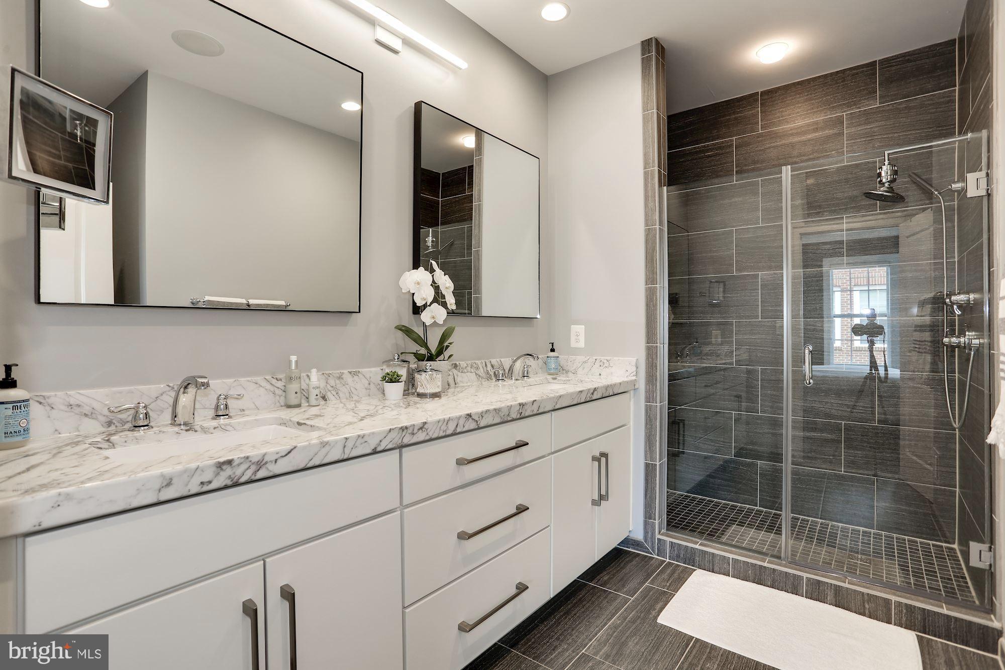 BALLSTON PARK - Residential