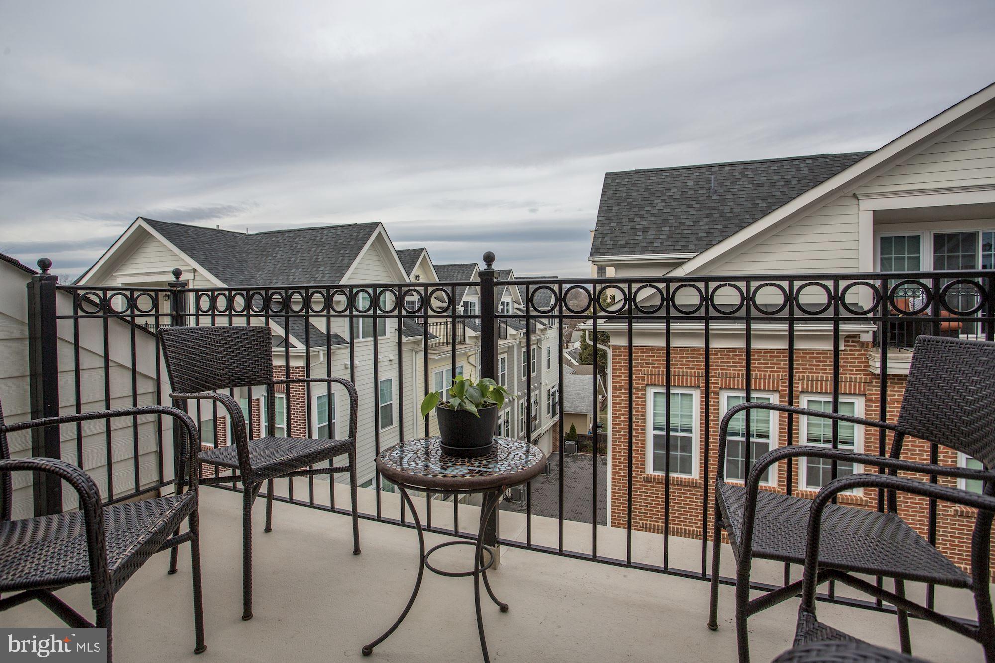 BALLSTON PARK - Residential