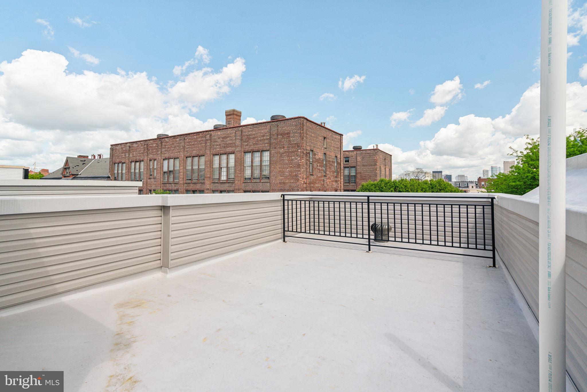 POINT BREEZE - Residential