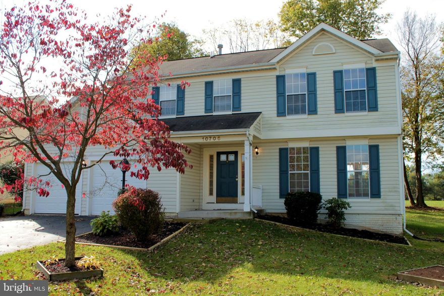 Well kept 4 bedroom colonial home backing to Marty Snook Park! Beautiful rear yard with large deck. 2-car garage. Open floor plan shared between kitchen, breakfast area and family room. Finished basement with office and rec room. Laundry room with washer/dryer included. Master Bath with separate shower and soaking tub. Pets considered case-by-case. Available immediately. Easy access to I-81/I-70 for commuters.