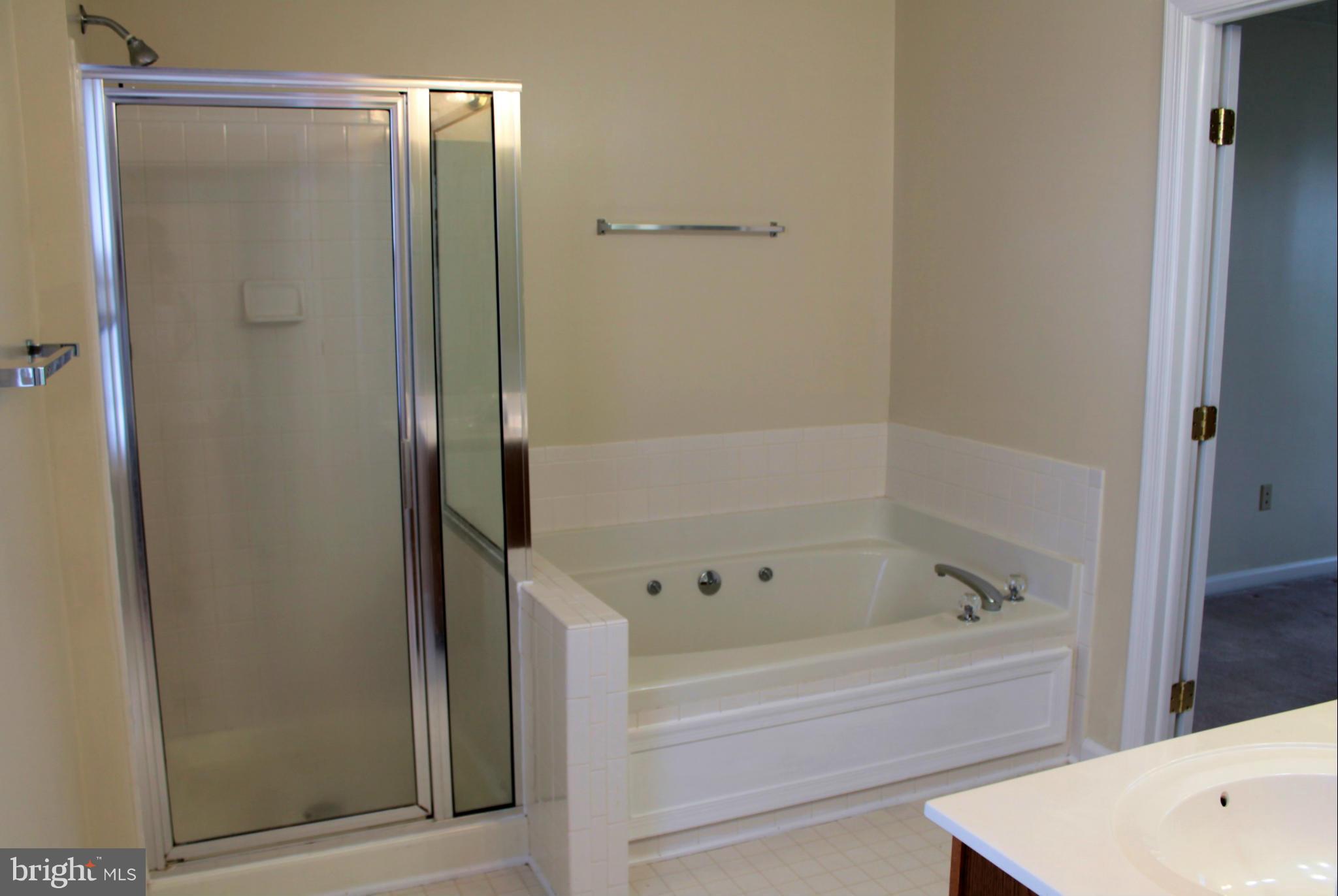 PARKVIEW MEADOWS - Residential Lease