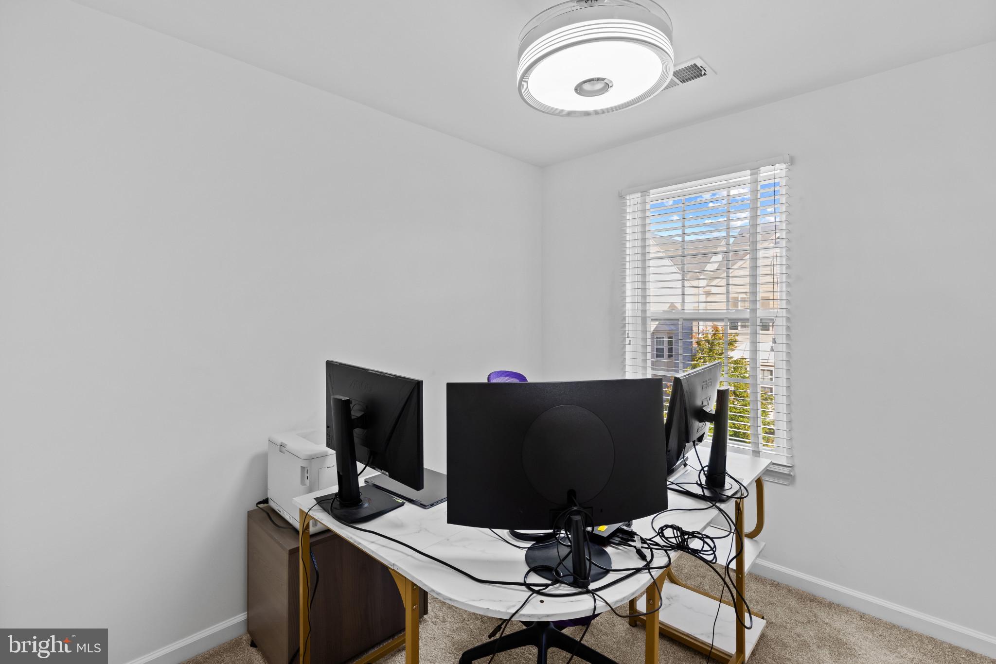 BELMONT STATION - Residential