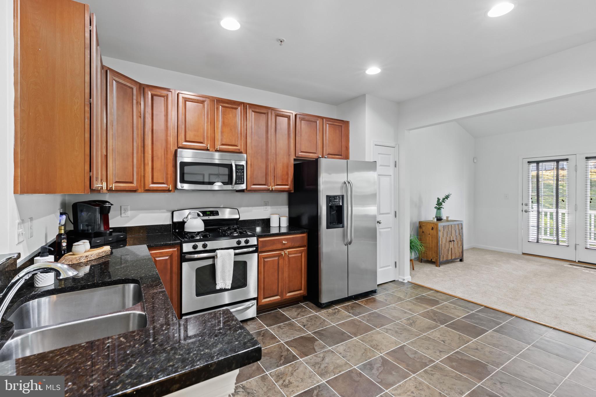 BELMONT STATION - Residential