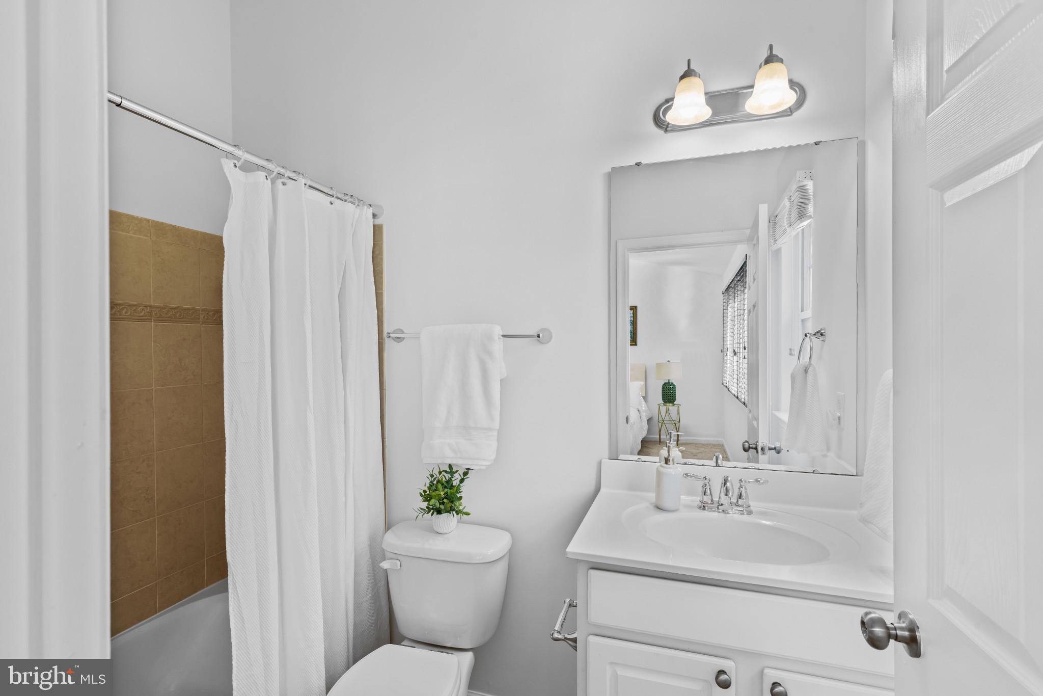 BELMONT STATION - Residential