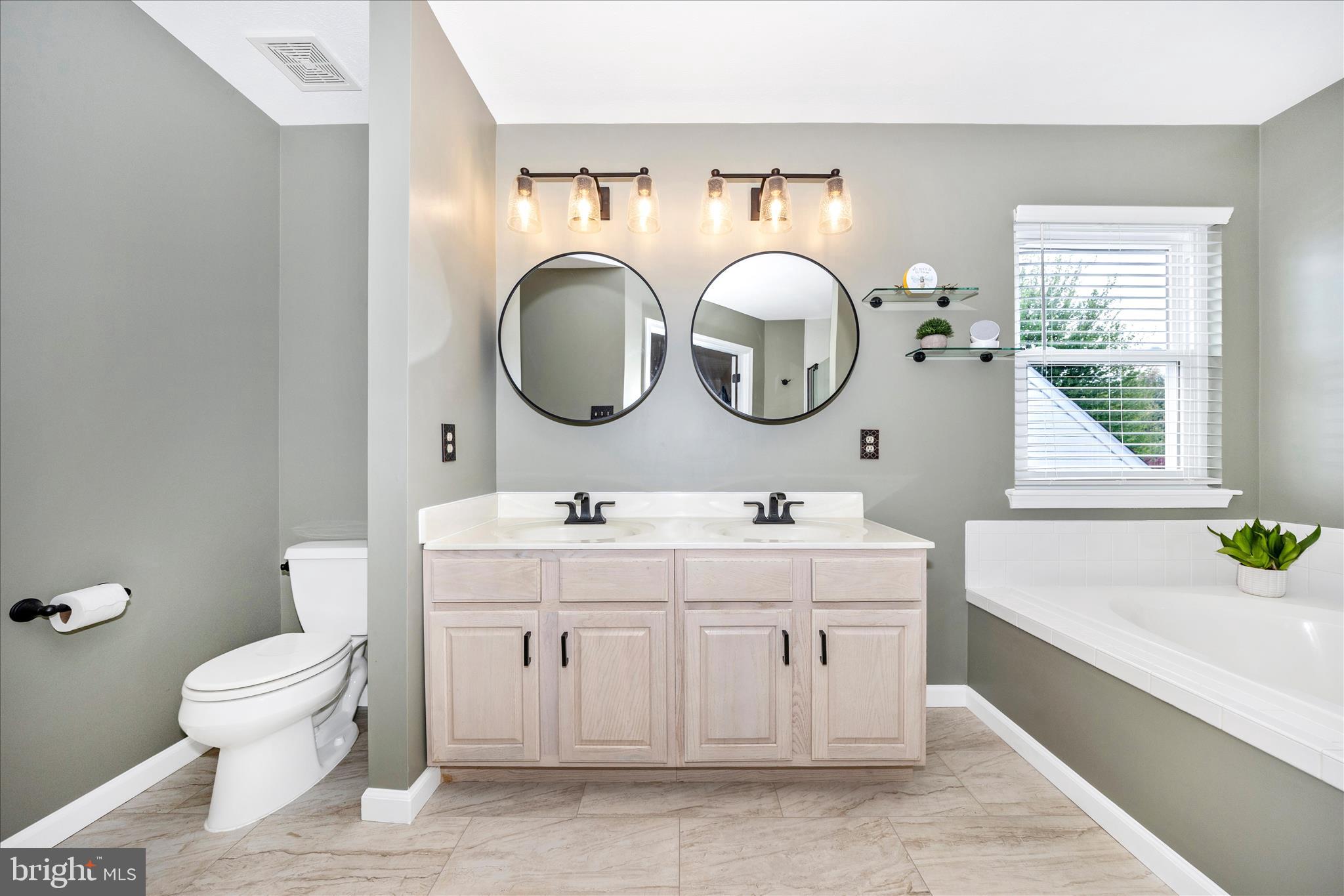 HARVEST RIDGE - Residential