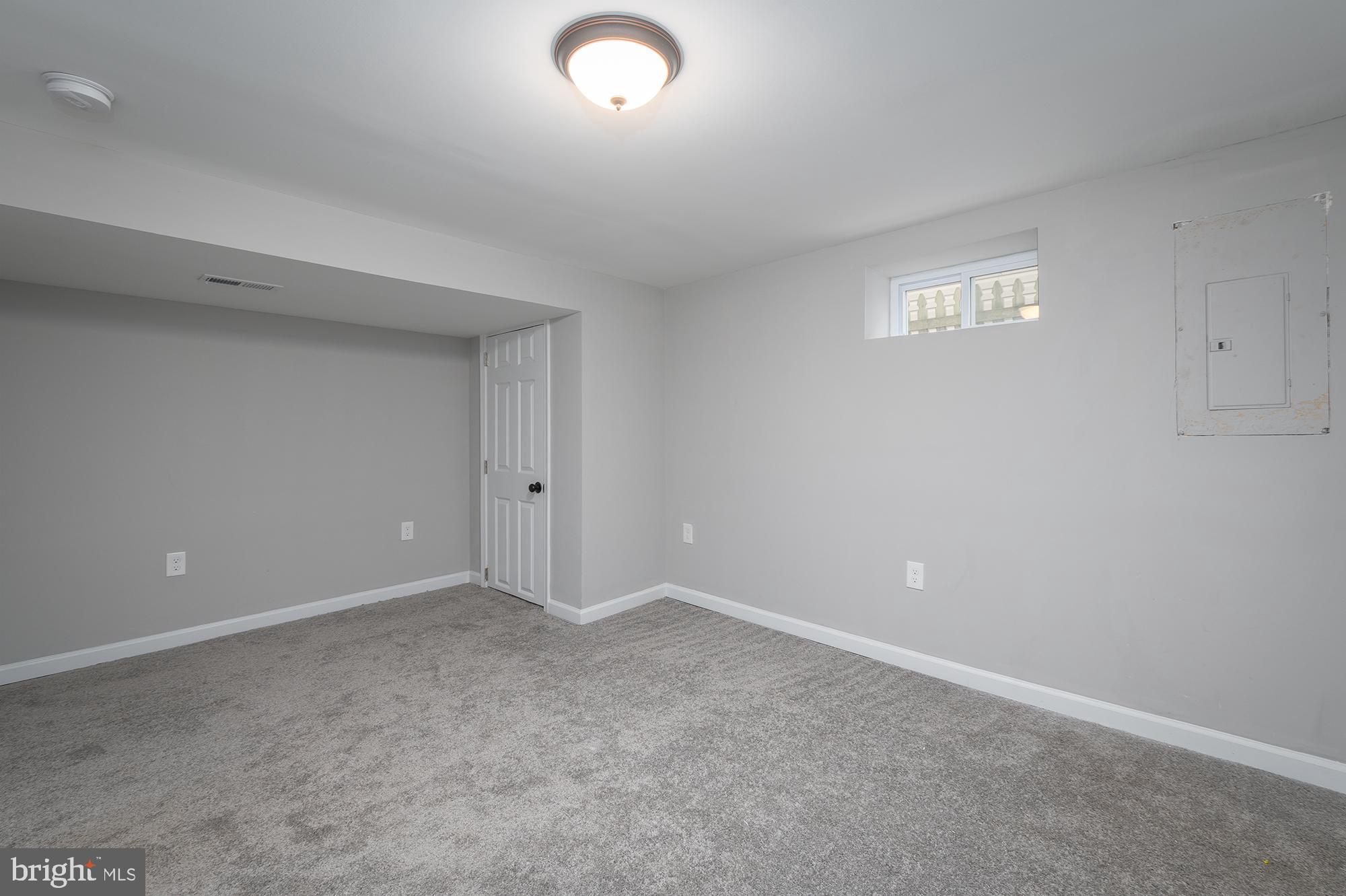 EDGEWOOD PARK - Residential