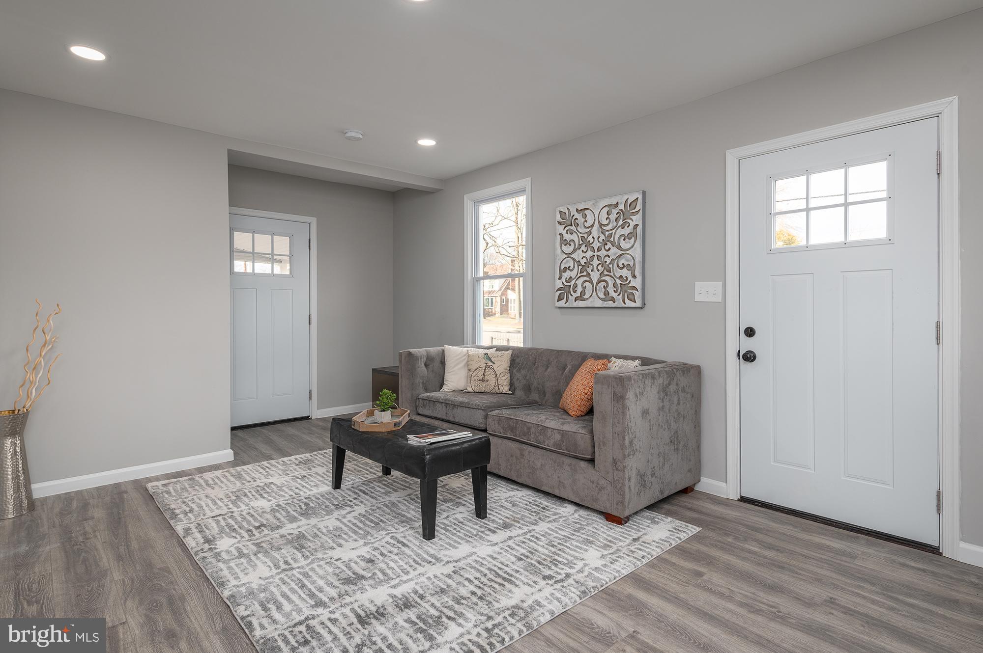 EDGEWOOD PARK - Residential