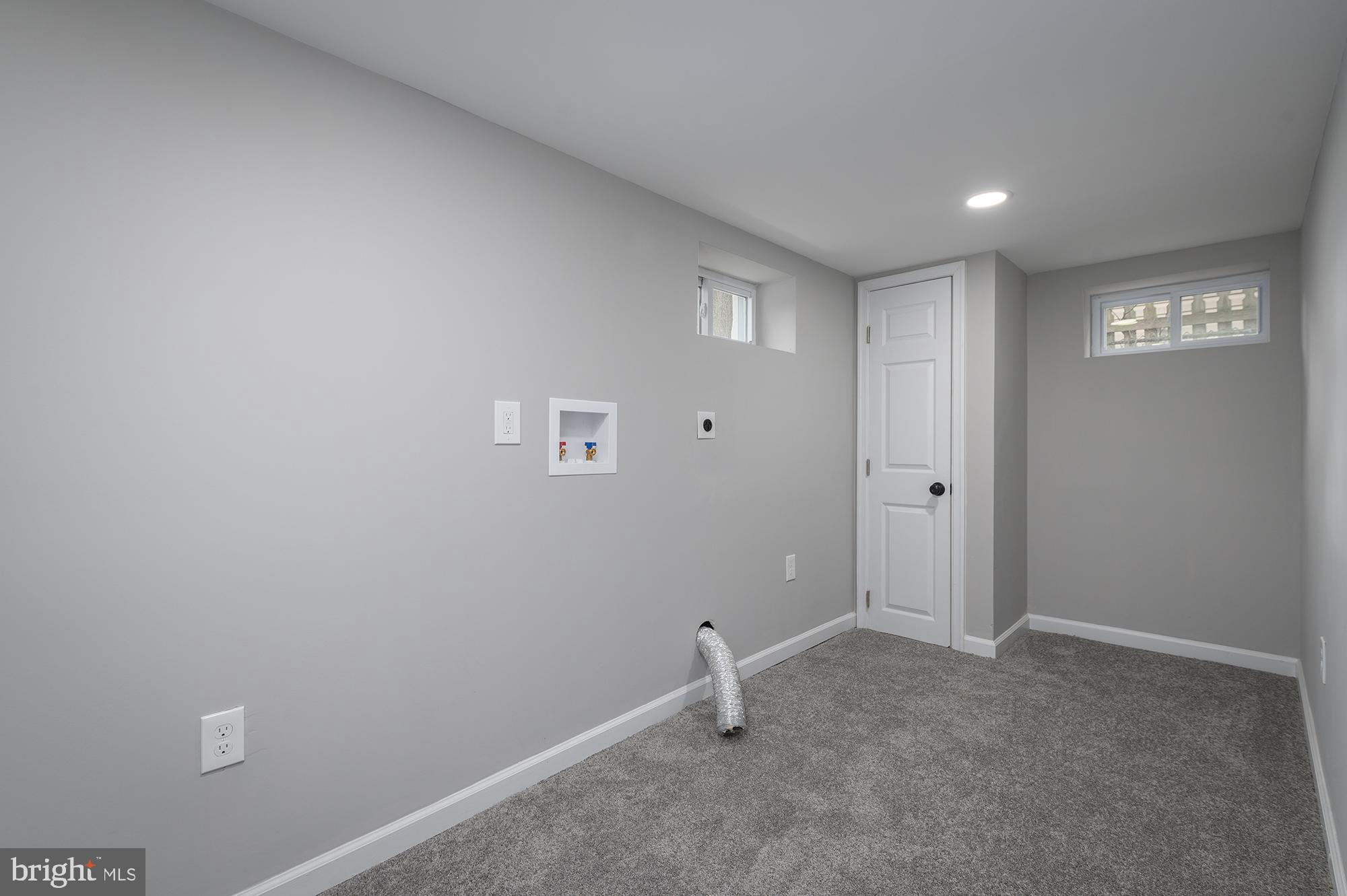 EDGEWOOD PARK - Residential