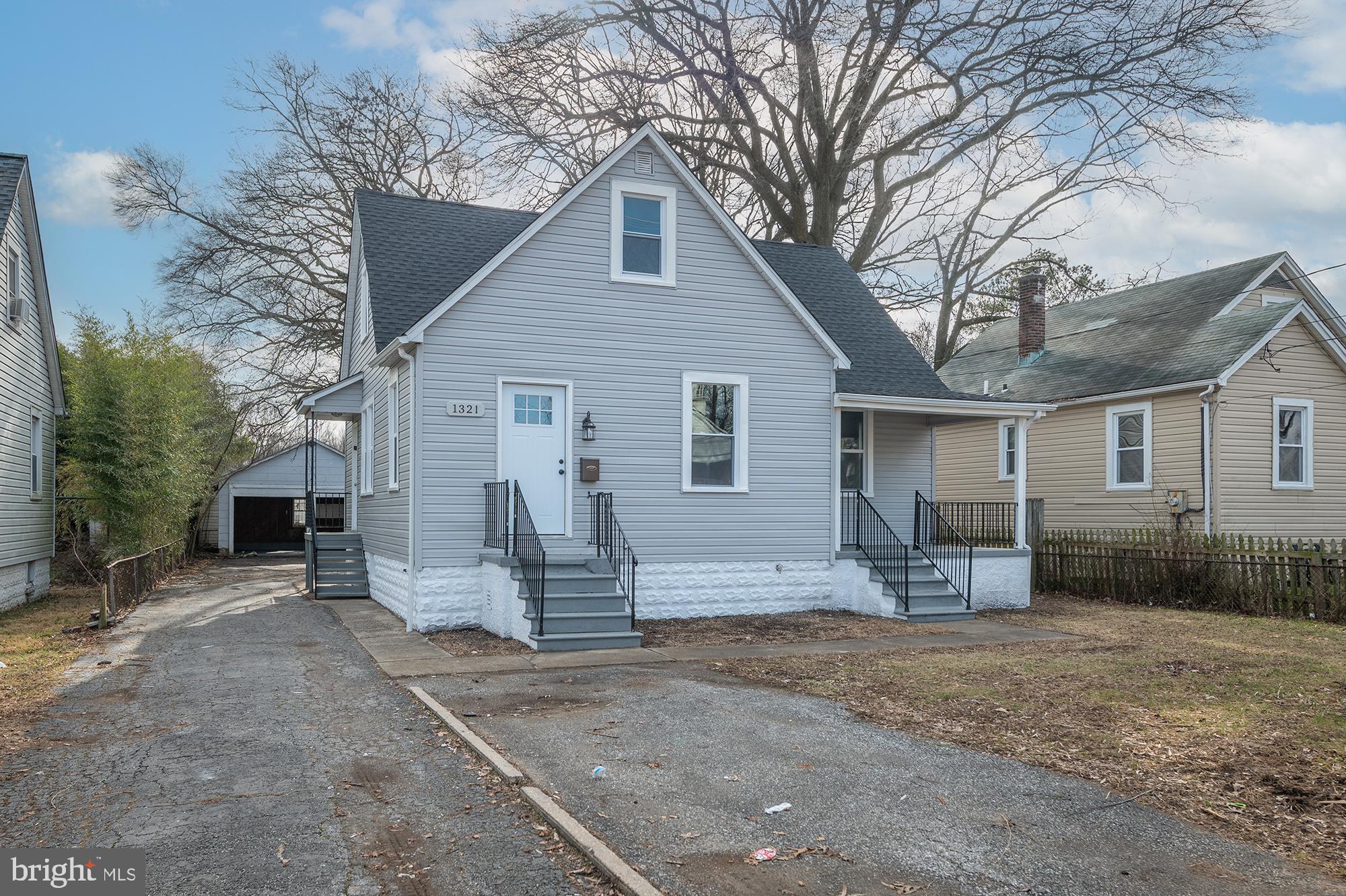 EDGEWOOD PARK - Residential