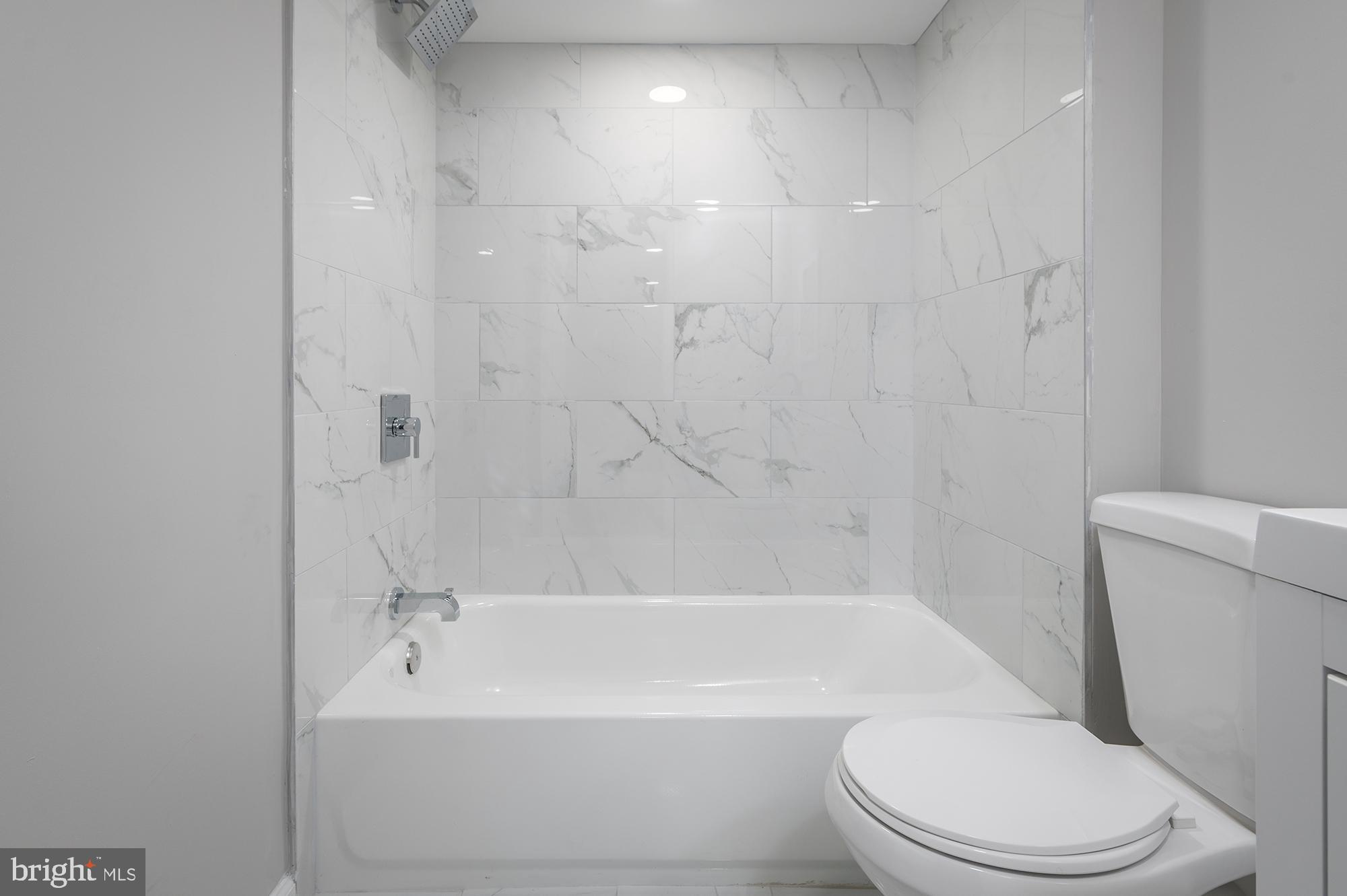 EDGEWOOD PARK - Residential