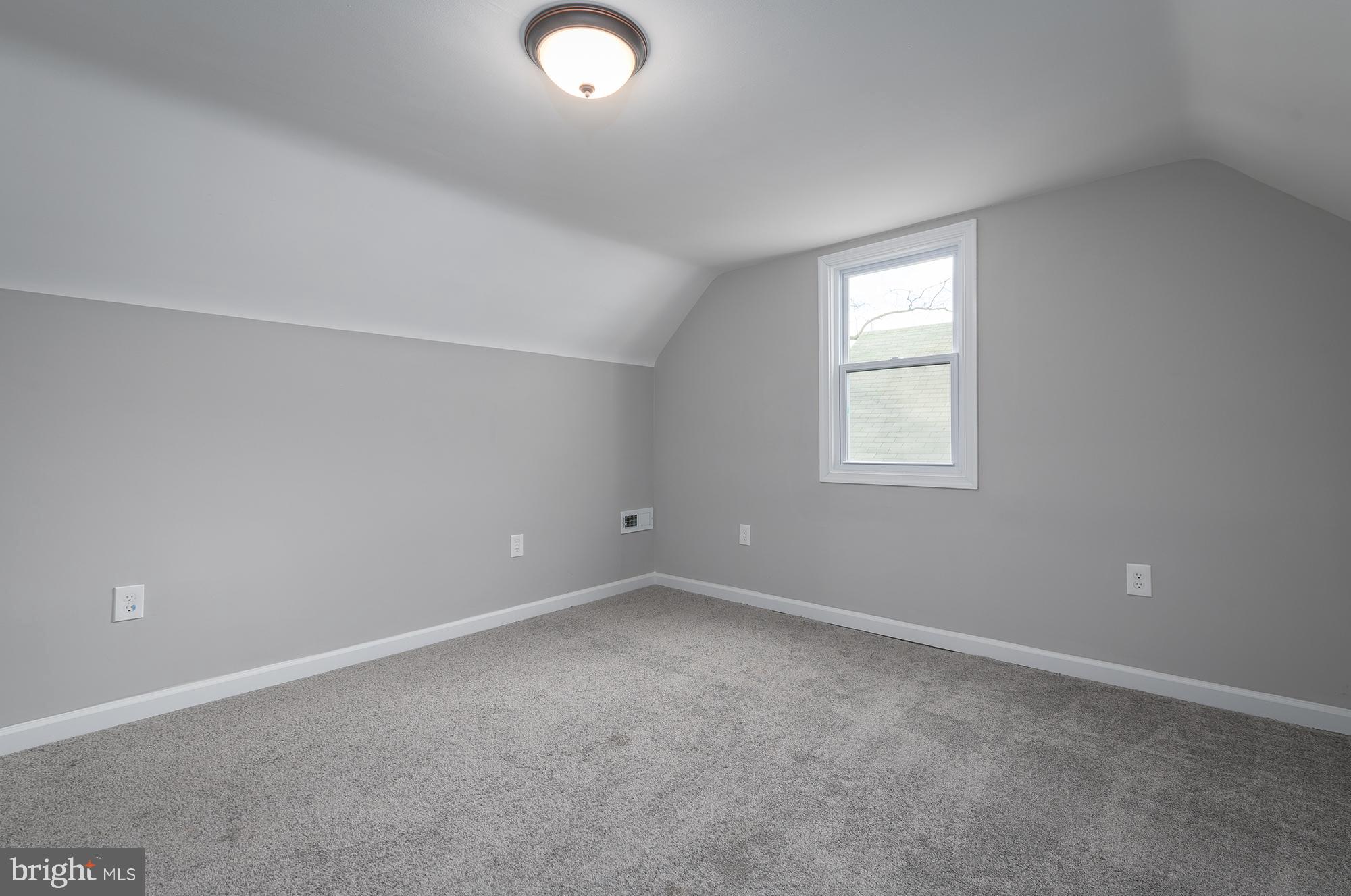 EDGEWOOD PARK - Residential