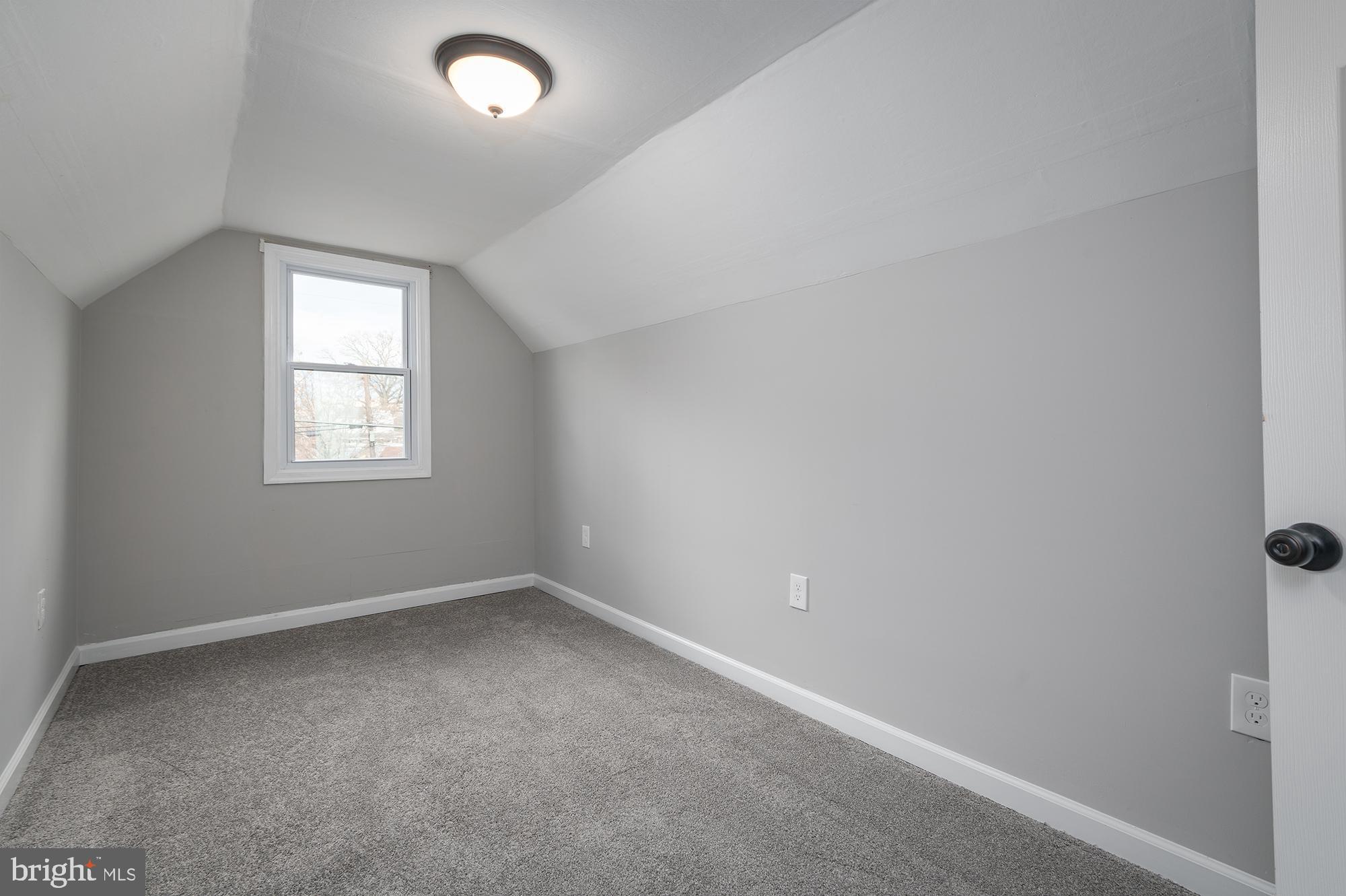 EDGEWOOD PARK - Residential