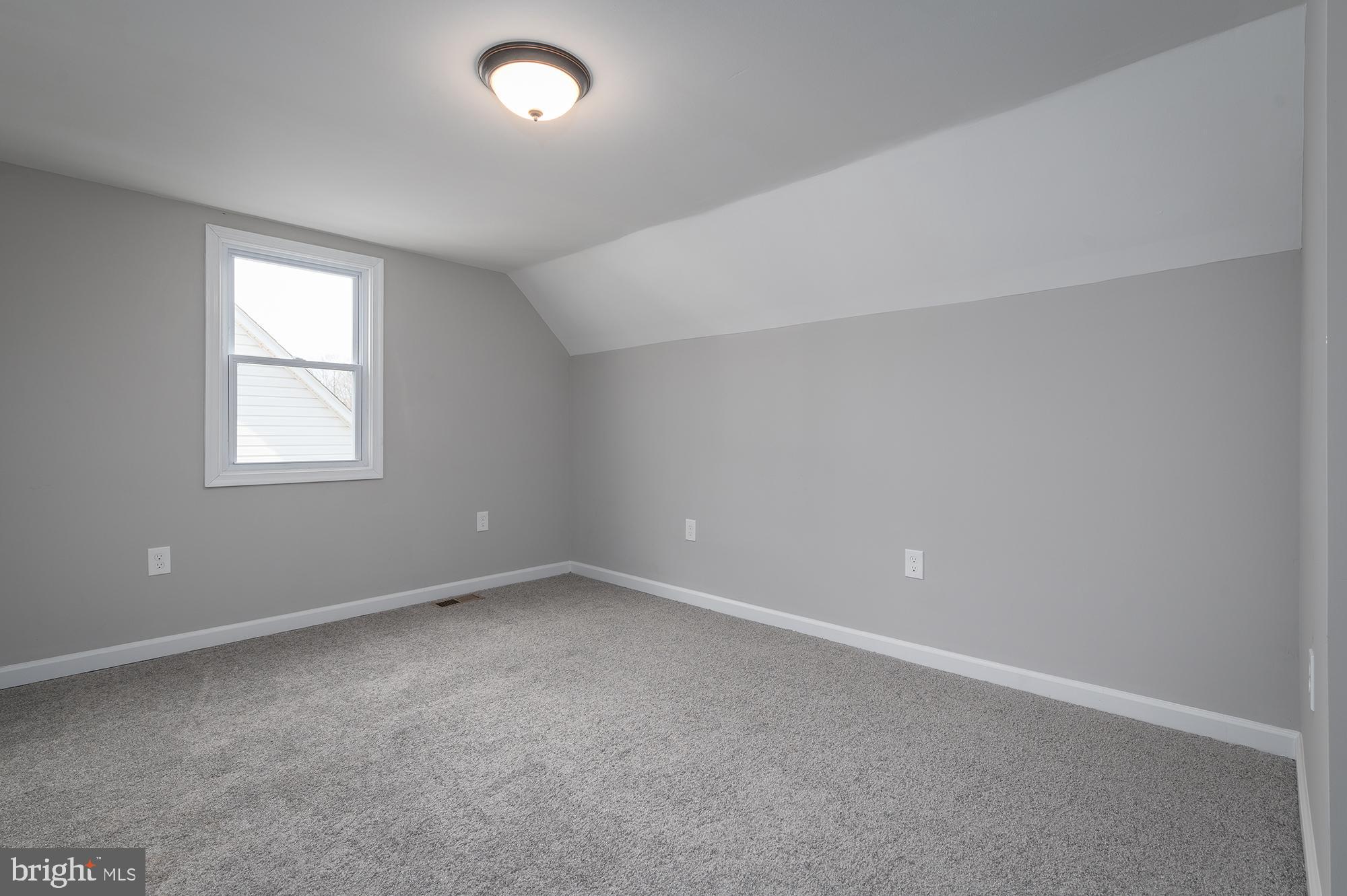 EDGEWOOD PARK - Residential