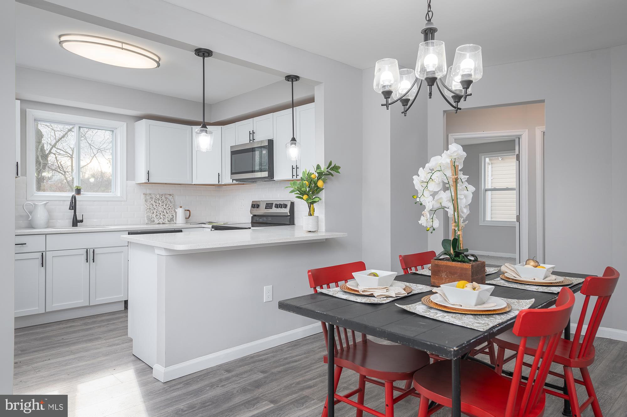 EDGEWOOD PARK - Residential